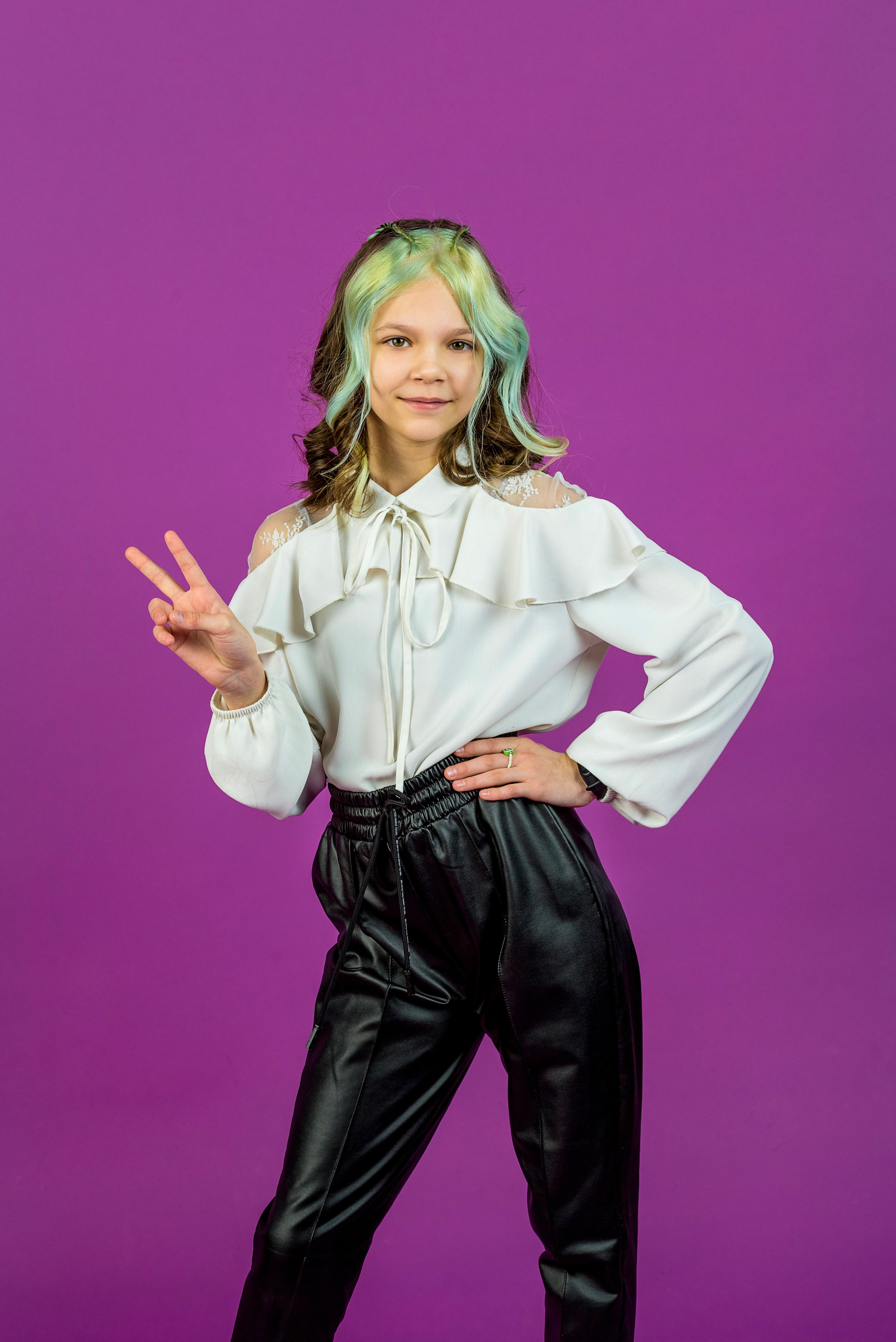 Портреты младшая школа. Выпускные альбомы Воронеж " СОКОЛ фото»