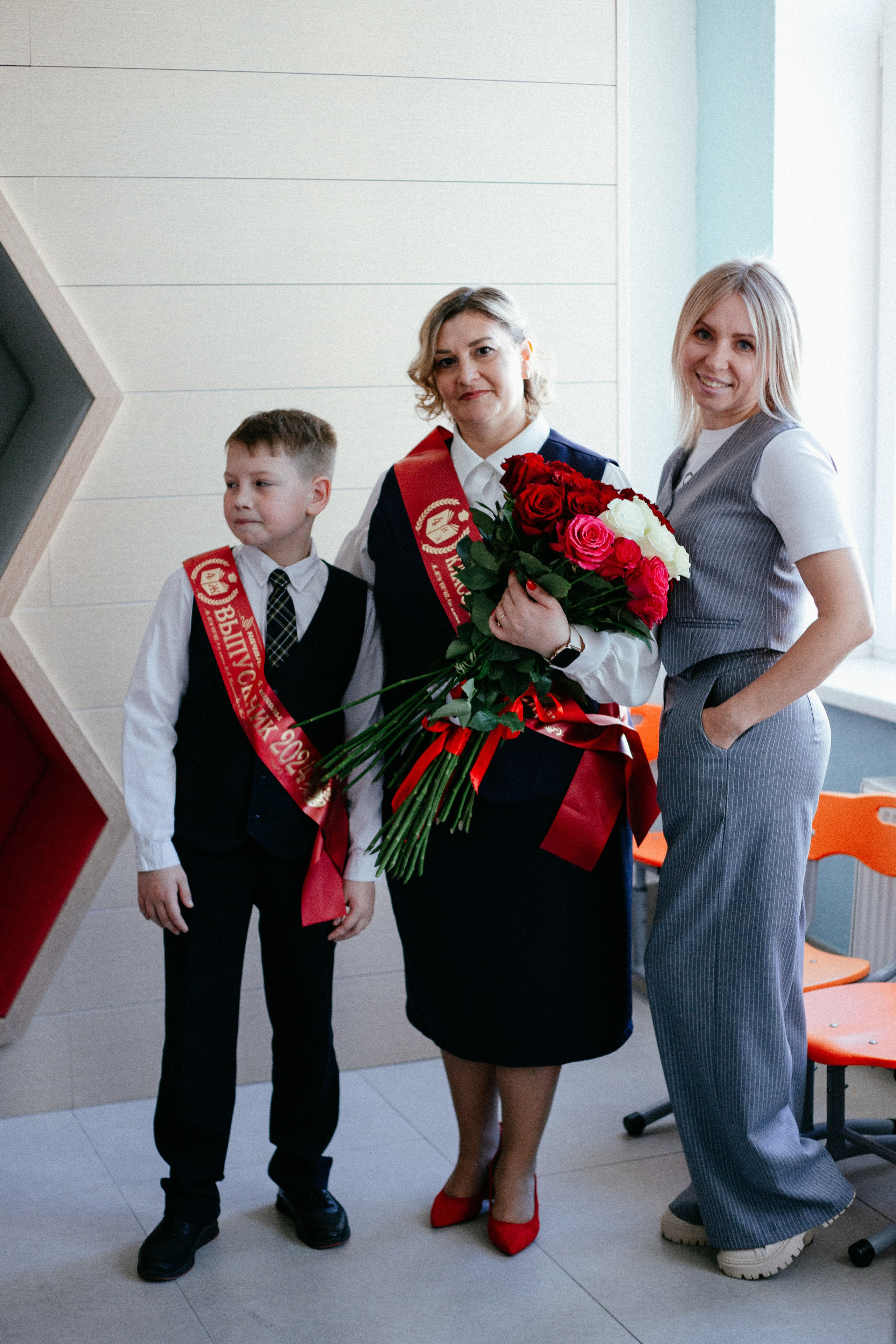 Выпускной в начальной школе. Арт-фотограф Крис Л. в Тобольске: портрет, семейные, свадьбы