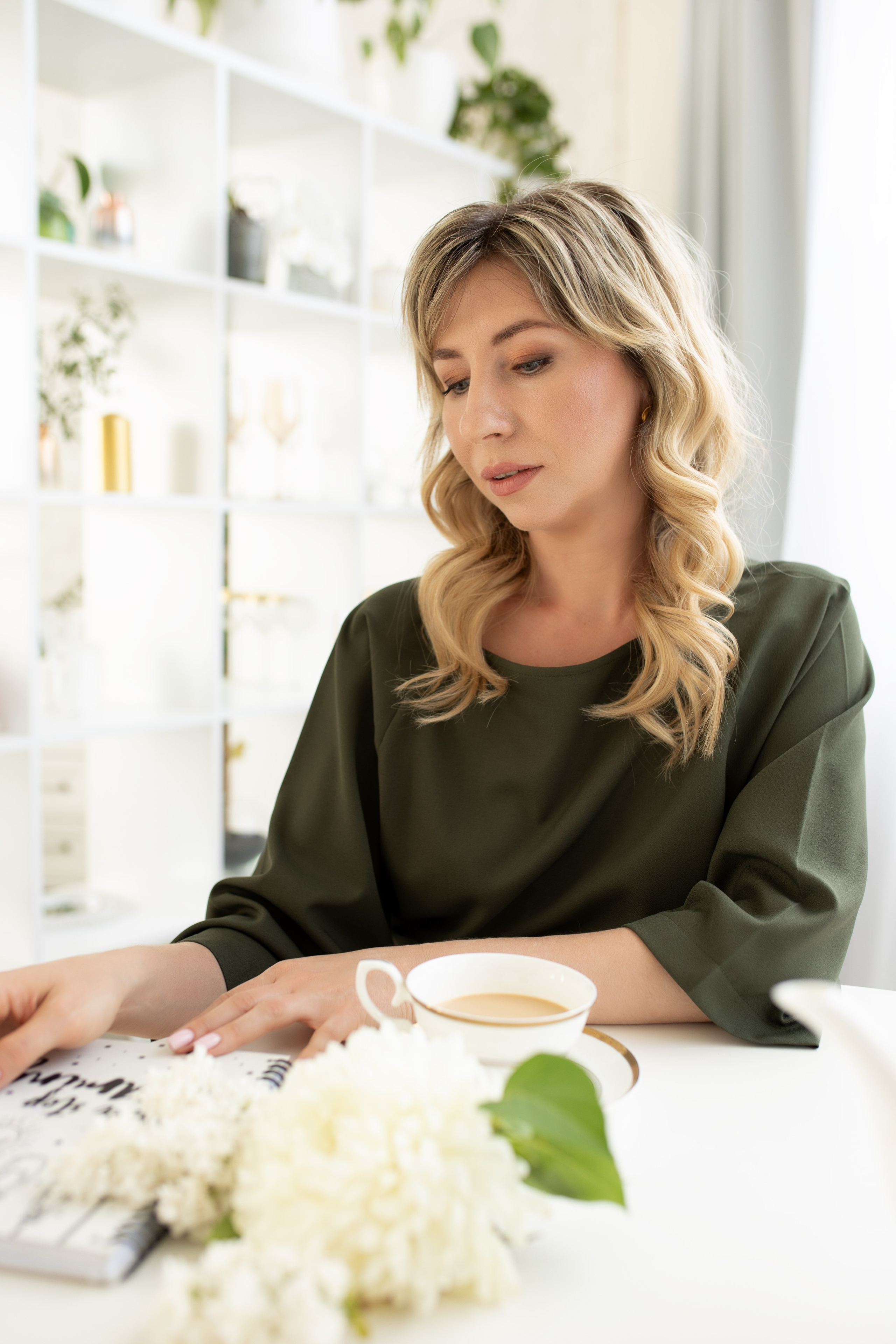 Астролог Надина. ЖЕНСКИЙ ФОТОГРАФ МОСКВА СВЕТЛАНА КУРД