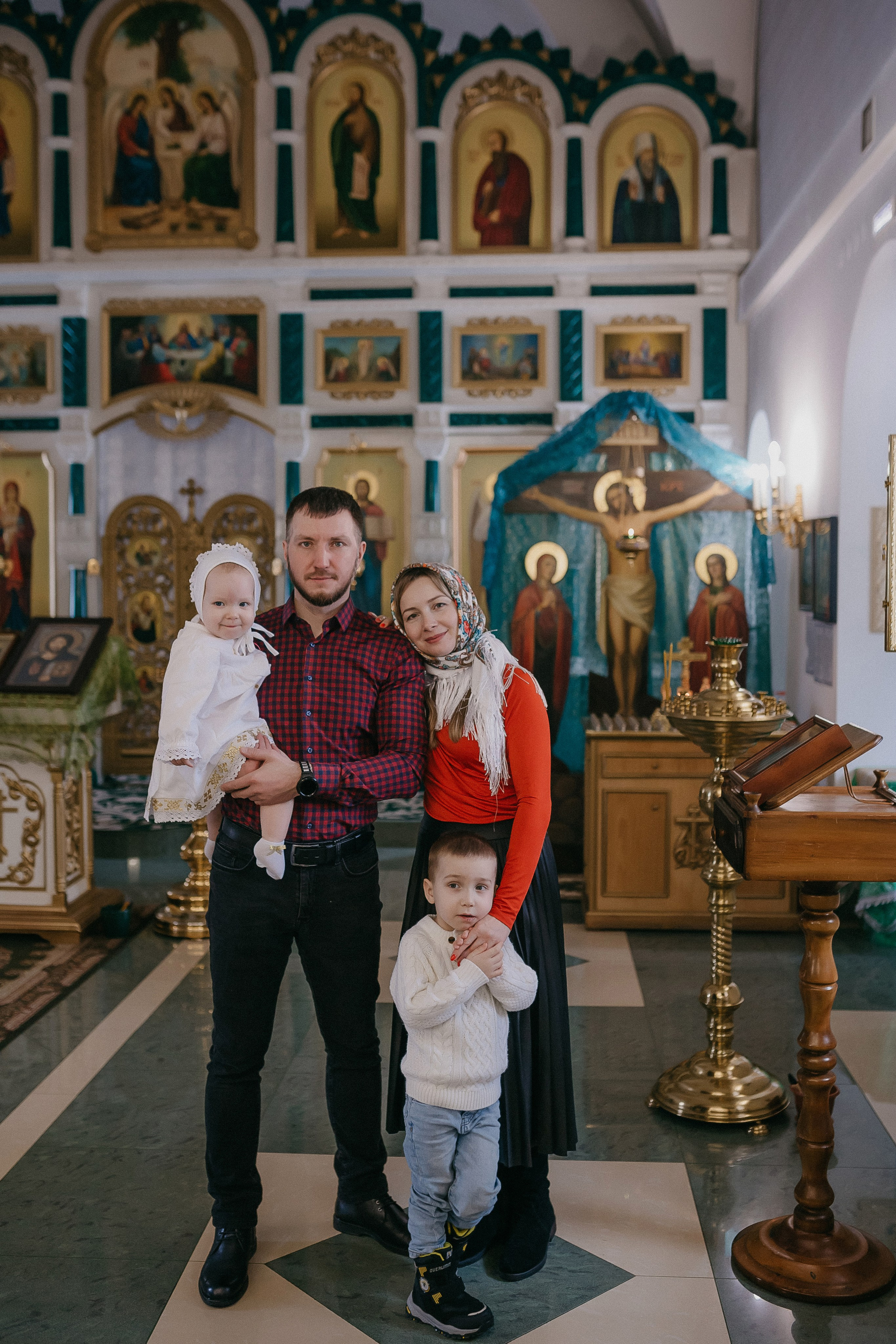 Крещение Ксении. Храм Симеона Верхотурского п.Барсово. Семейный фотограф в Сургуте