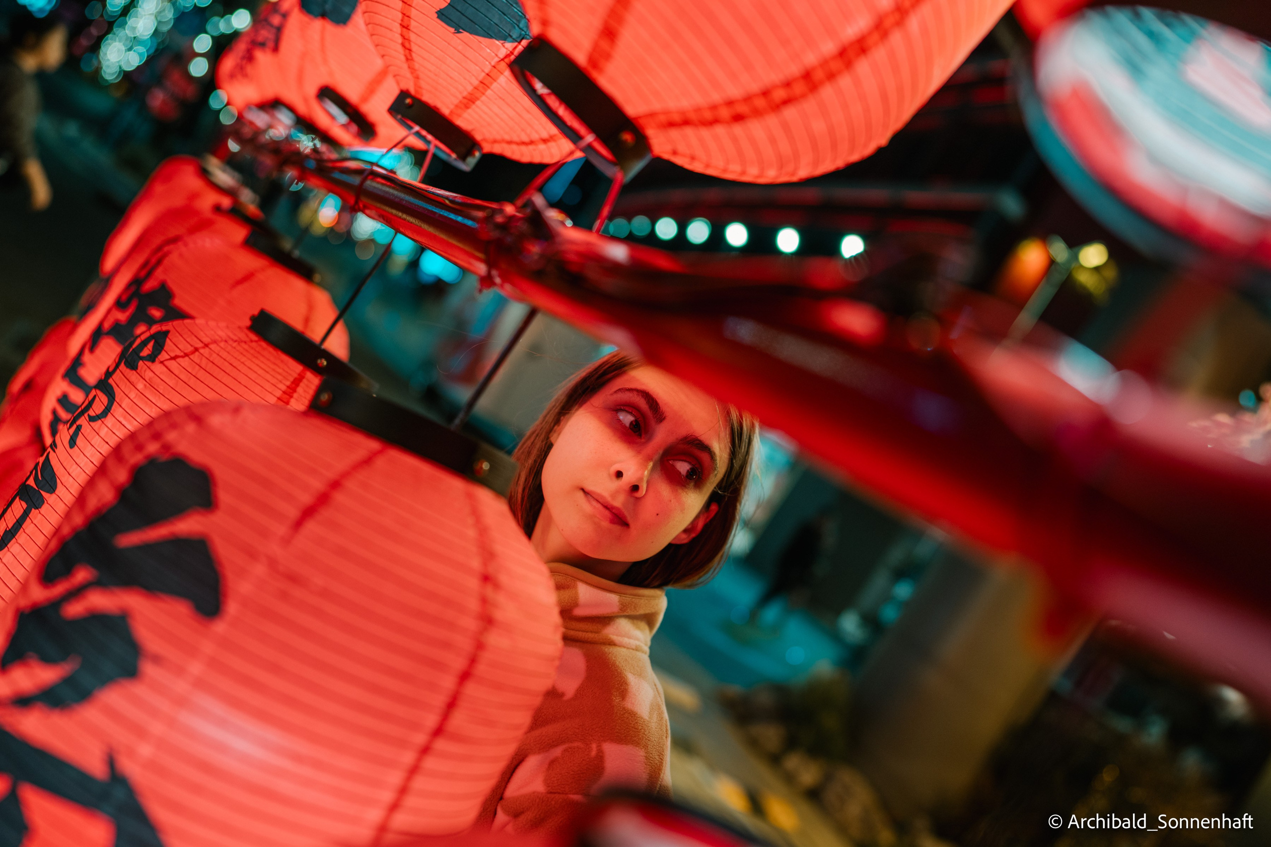 Chinese Lanterns Day. Photographer in Guangzhou, China. Archibald Sonnenhaft