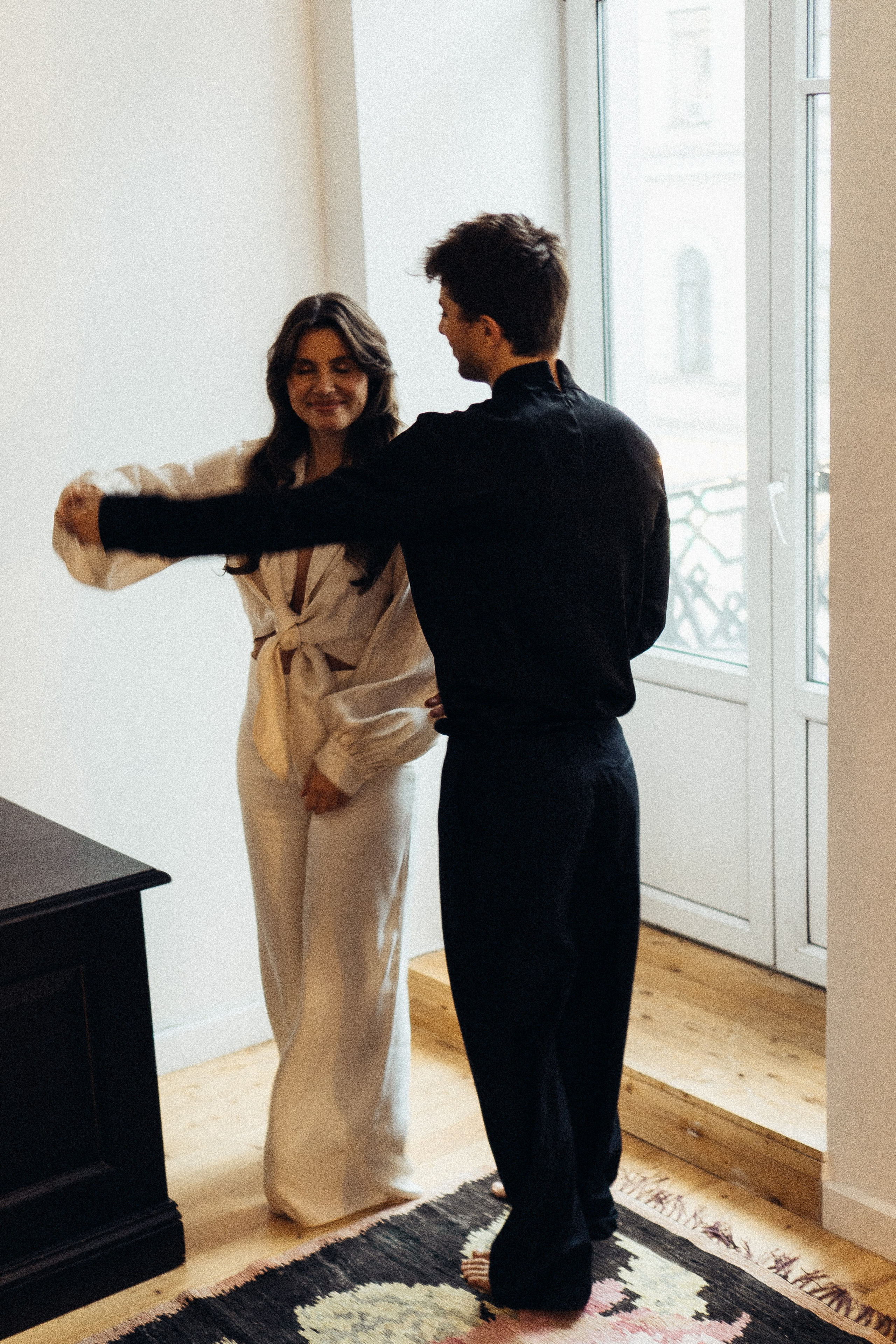 УТРО ЖЕНИХА И НЕВЕСТЫ В ПИТЕРСКОЙ КВАРТИРЕ И СЬЕМКА С СВАДЕБНЫХ ОБРАЗАХ. Профессиональный фотограф, Санкт-Петербург — Виктория Богомолова