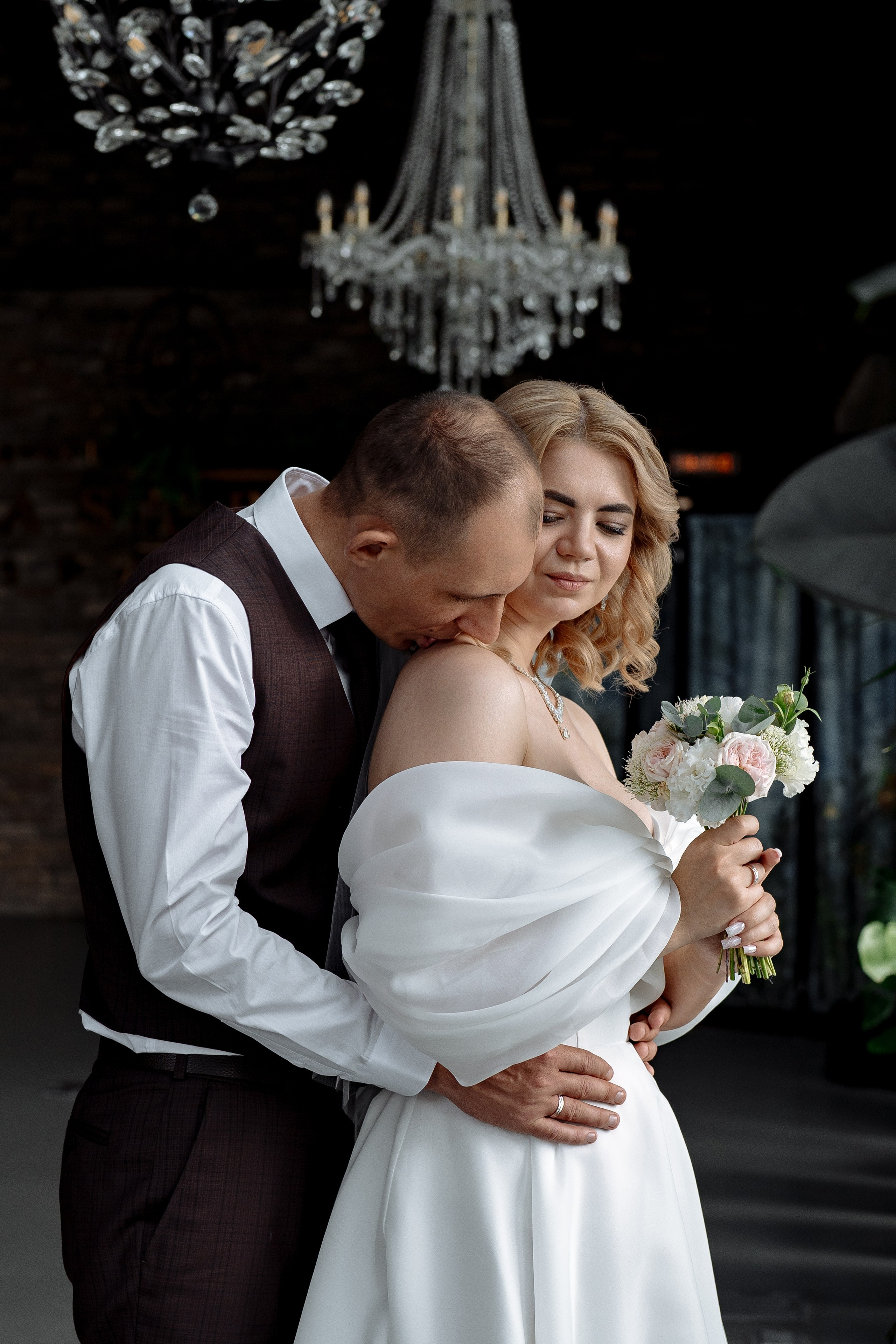 Виктор и Юлия