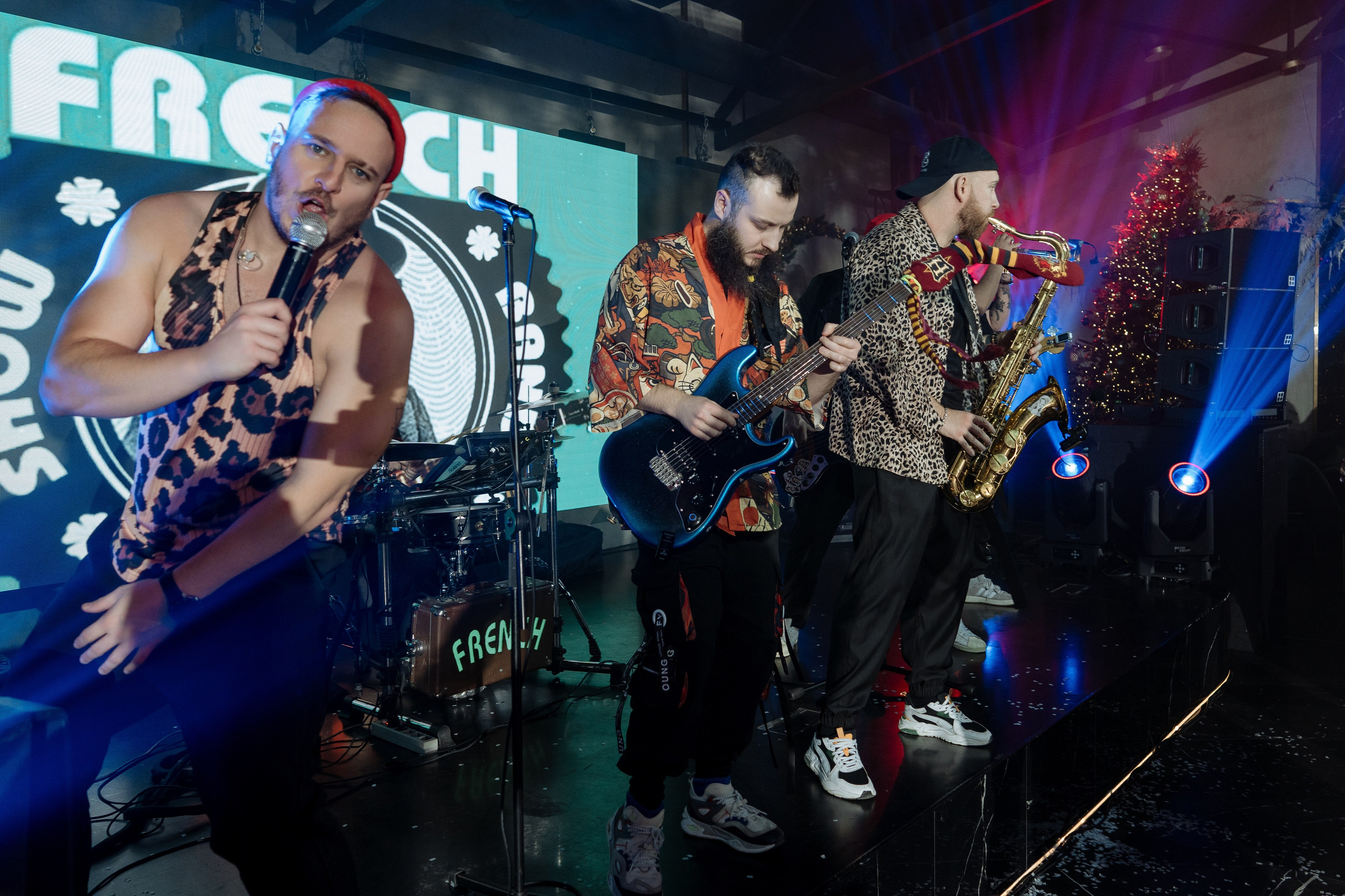 Альбион Тур