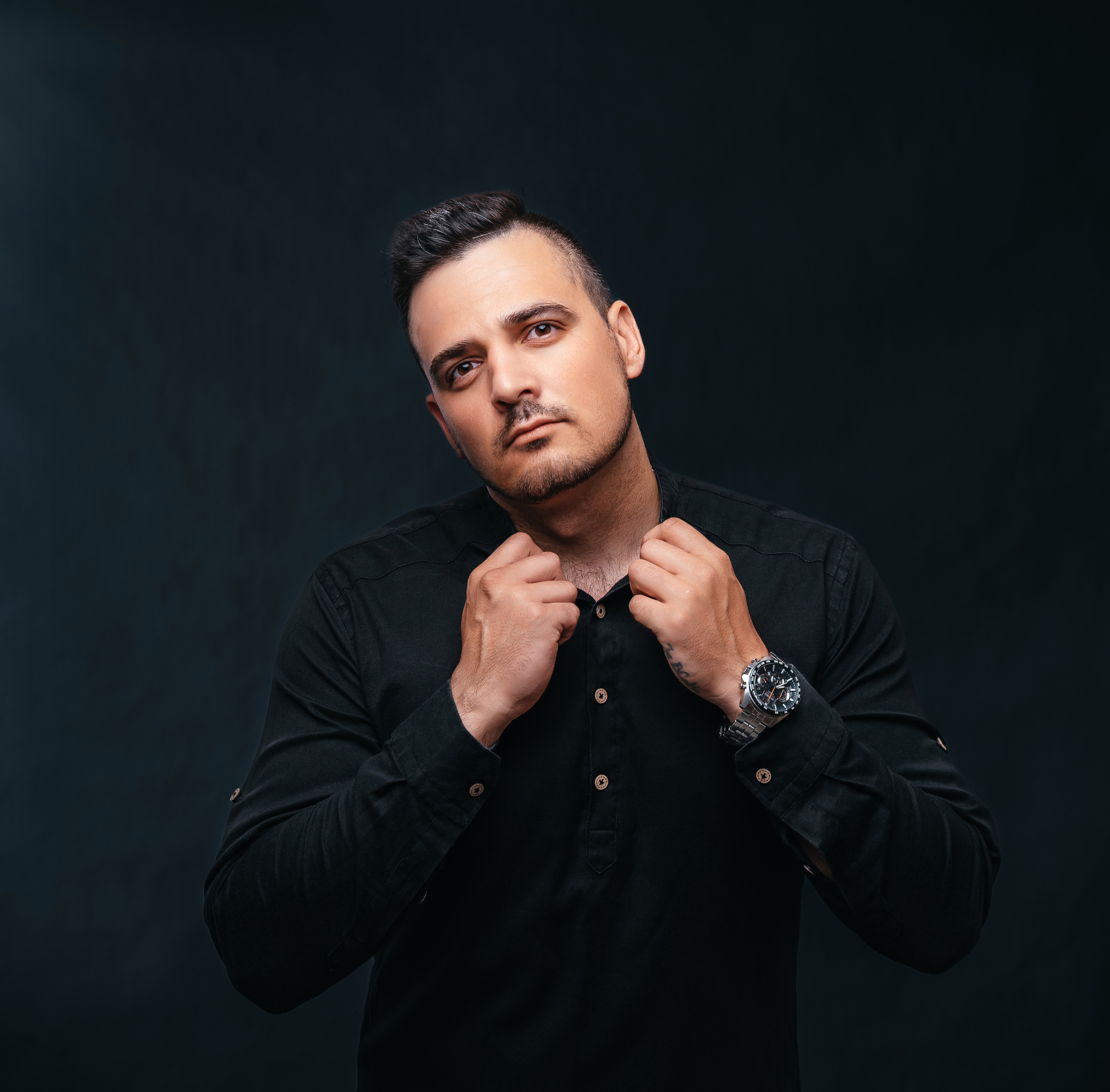 Мужской портрет. Низкий ключ. Фотограф Антон Перков