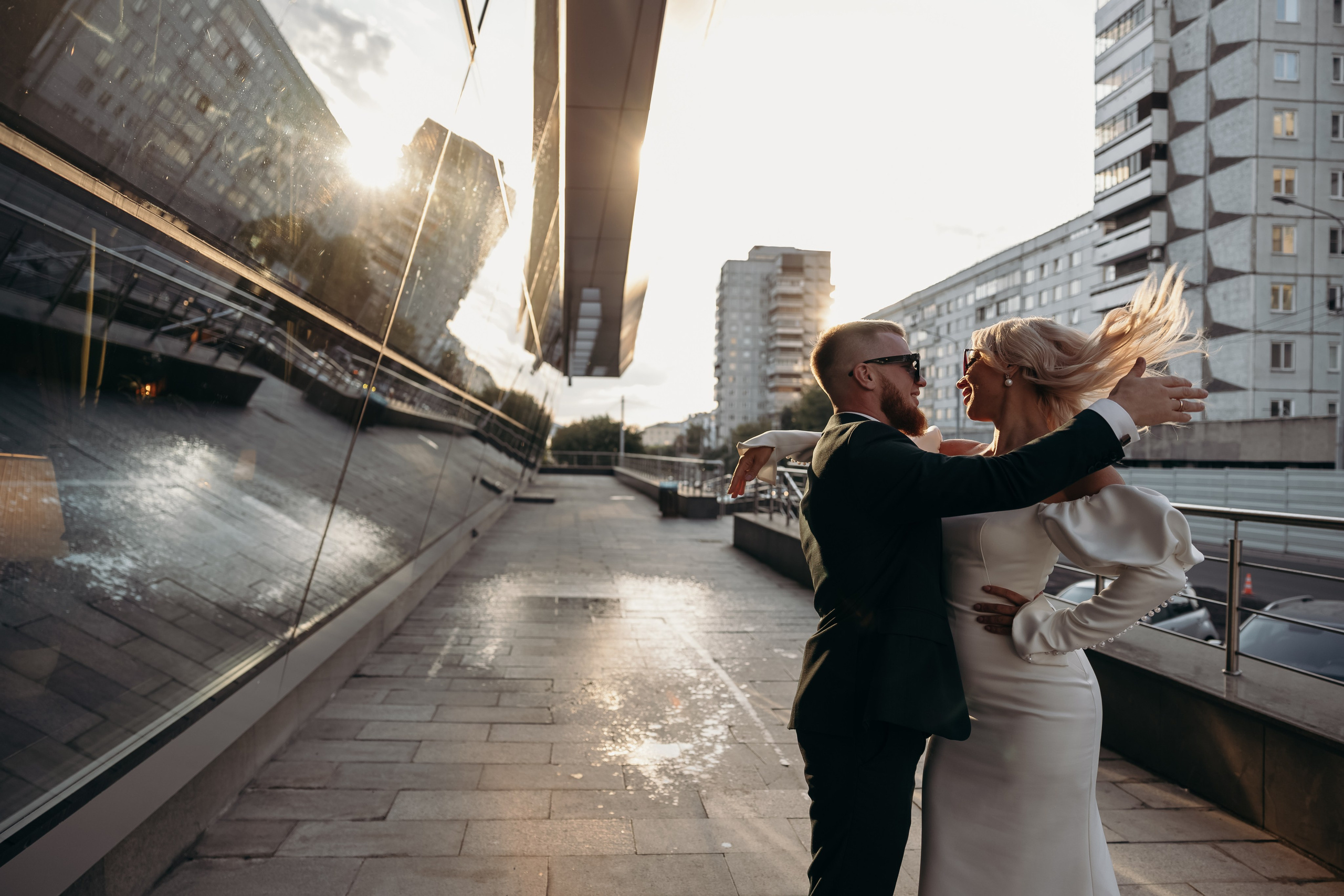 Александр и Елена (сборы, ресторан). Фотограф свадебный семейный в Красноярске Шукшина Наталья