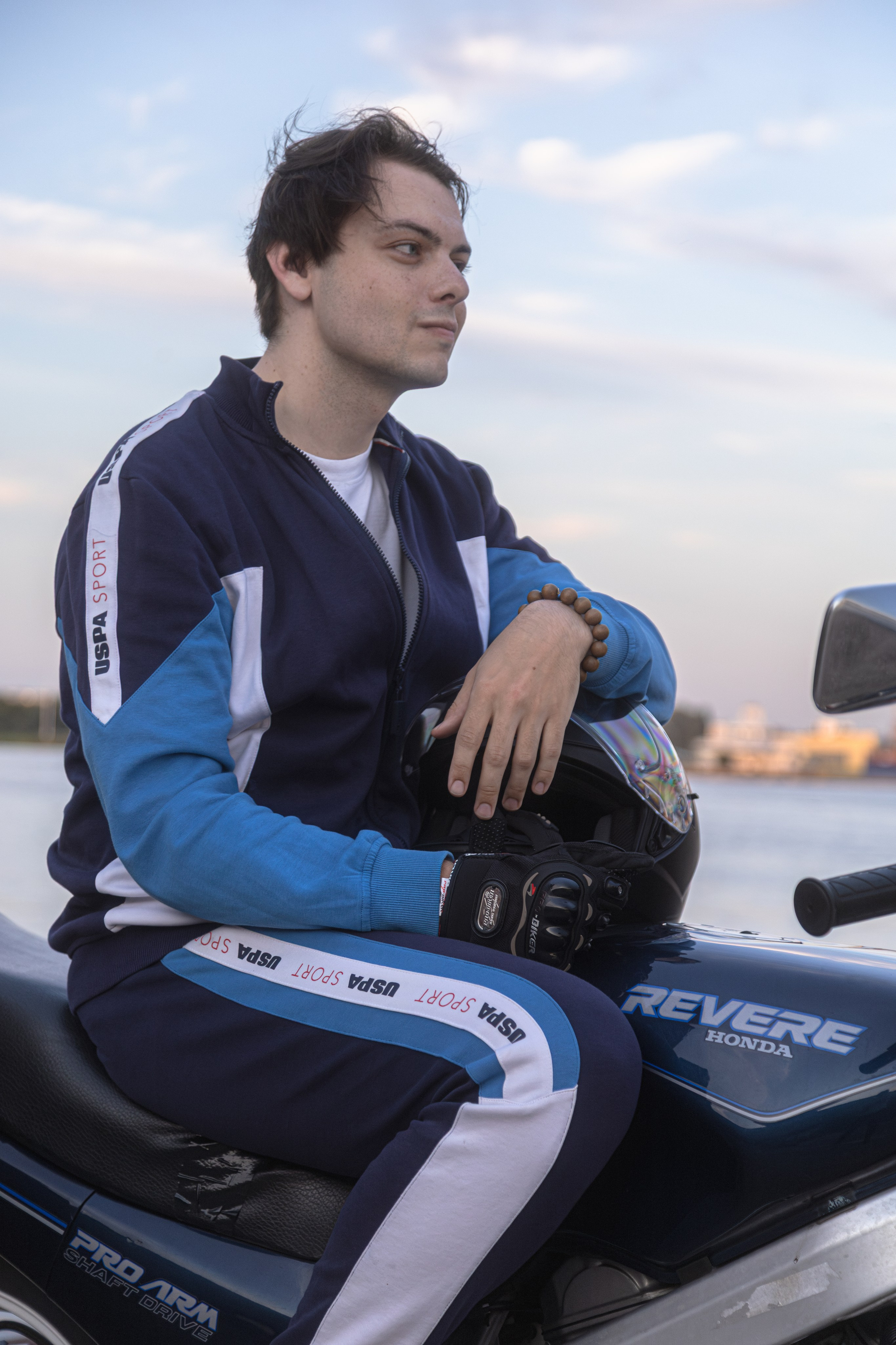 Daniil R. — Digital Noise —