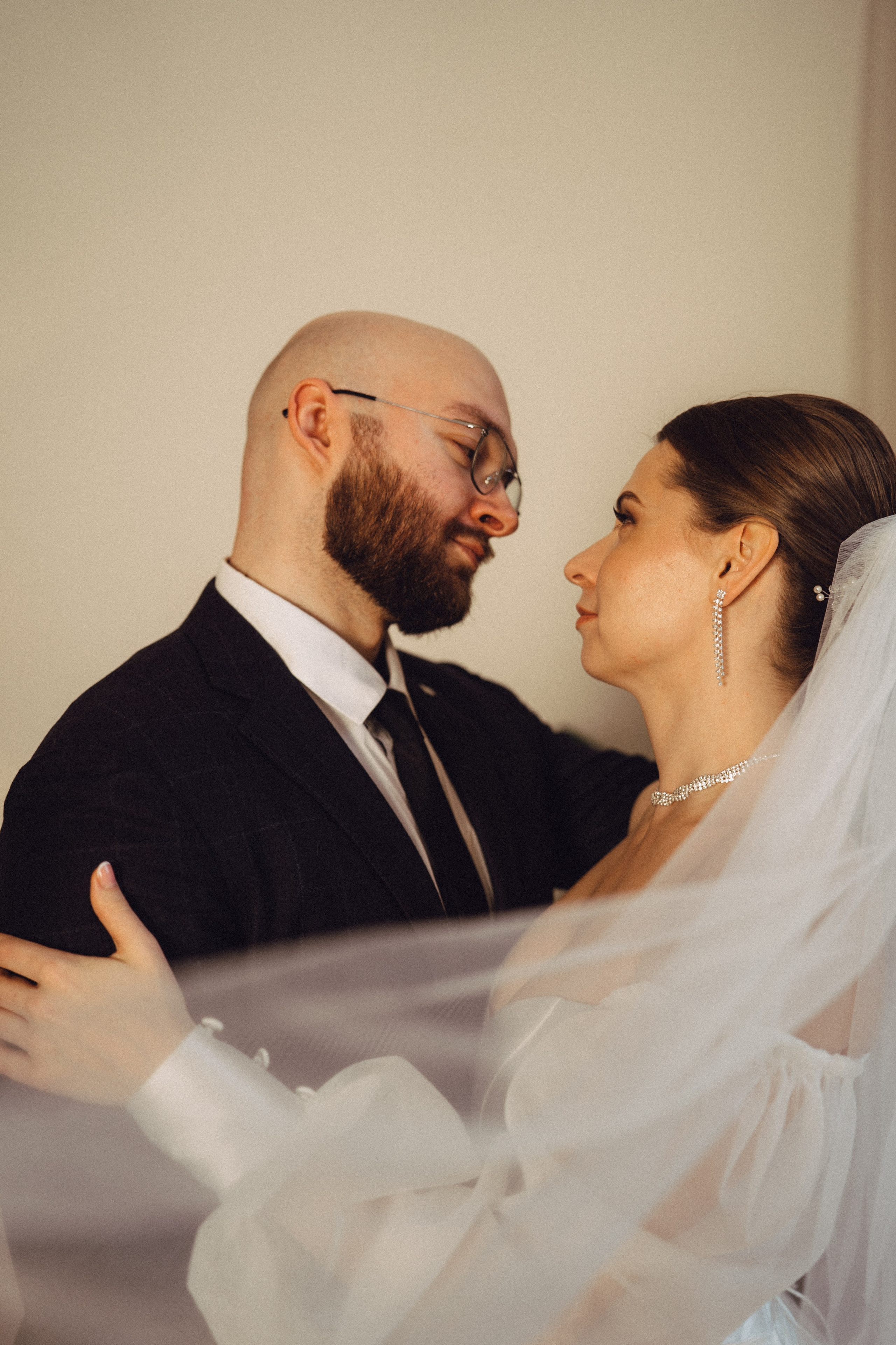 СВАДЕБНАЯ СЬЕМКА ВО ВТОРОМ ДВОРЦЕ (ДЕКАБРЬ) ТАКЖЕ СЬЕМКА В СТУДИИ НА ЧЕРНЫШЕВСКОЙ. Профессиональный фотограф, Санкт-Петербург — Виктория Богомолова