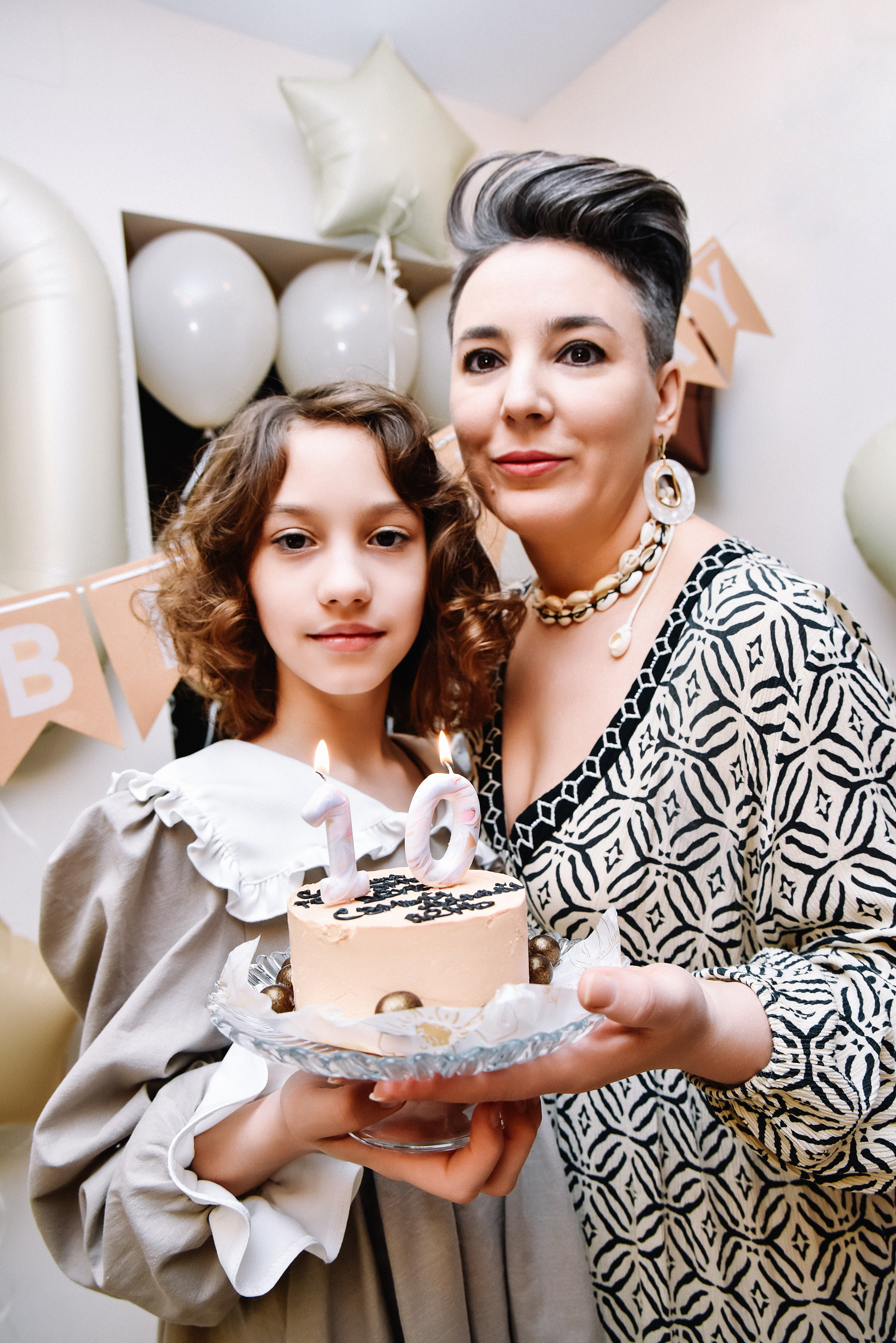 Полине 10 лет