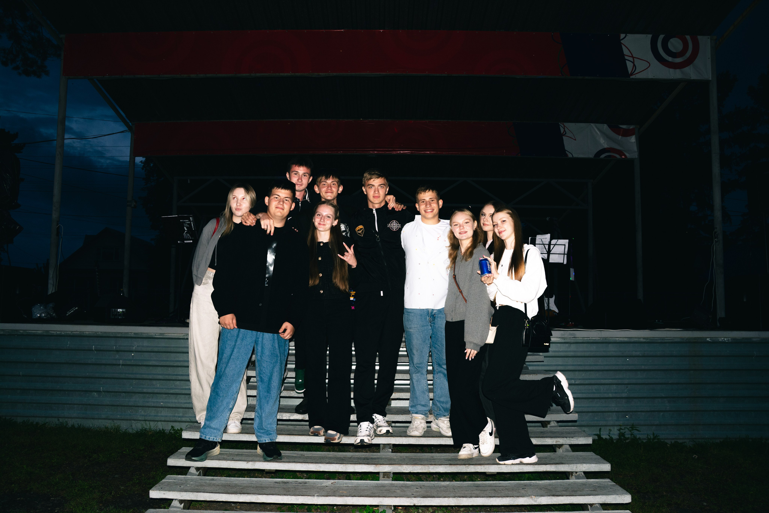 Кино на траве и ДР группы «Доктор Пепси». Алексей Маисеев | Свадебный и художественный фотограф в Новосибирске | Съемка на природе и в студии