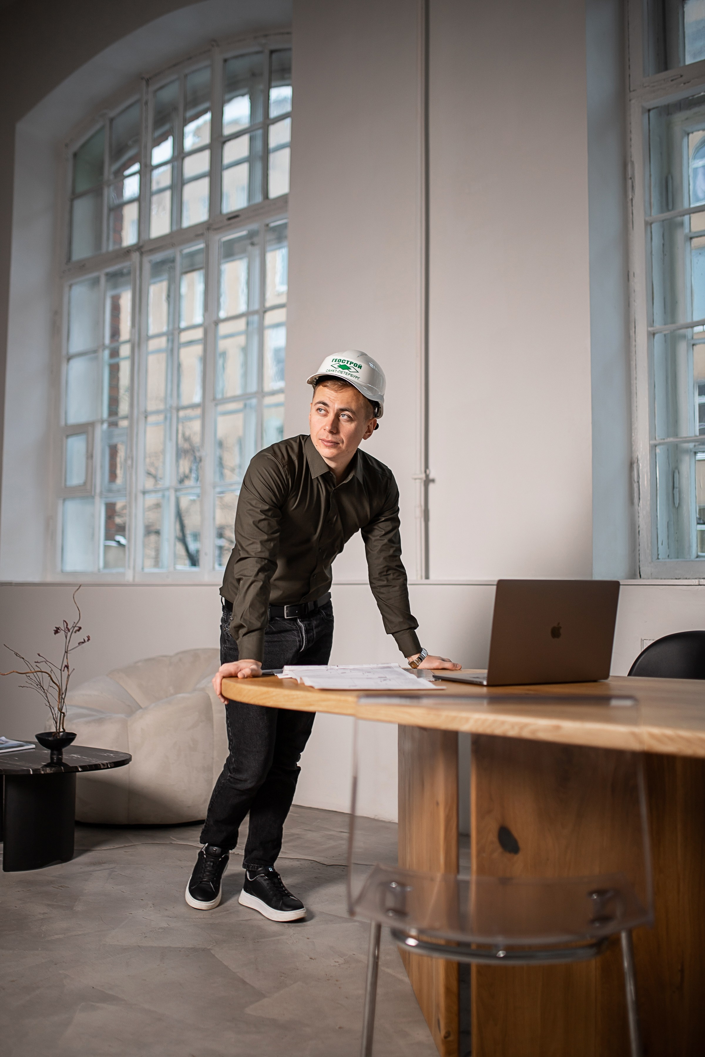 Ян строитель. Фотограф Санкт-Петербург Раднаева Юлия