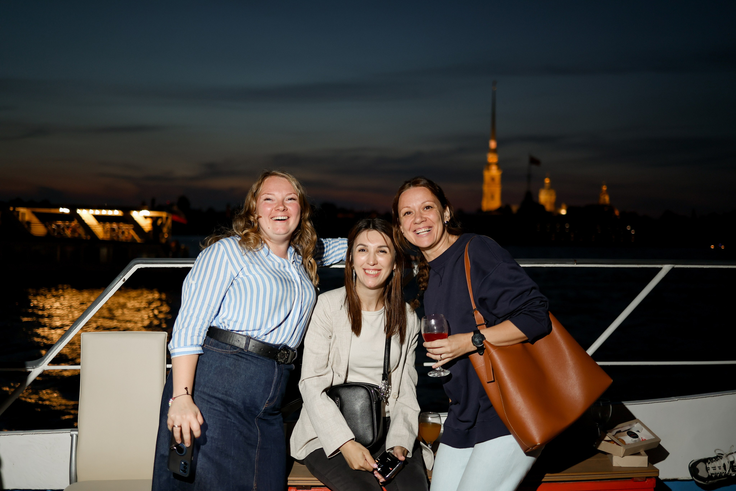 Gravity Project круизы. Репортажный и портретный фотограф в Санктпетербурге. Видиосъемка мероприятий в Санкт-Петербурге