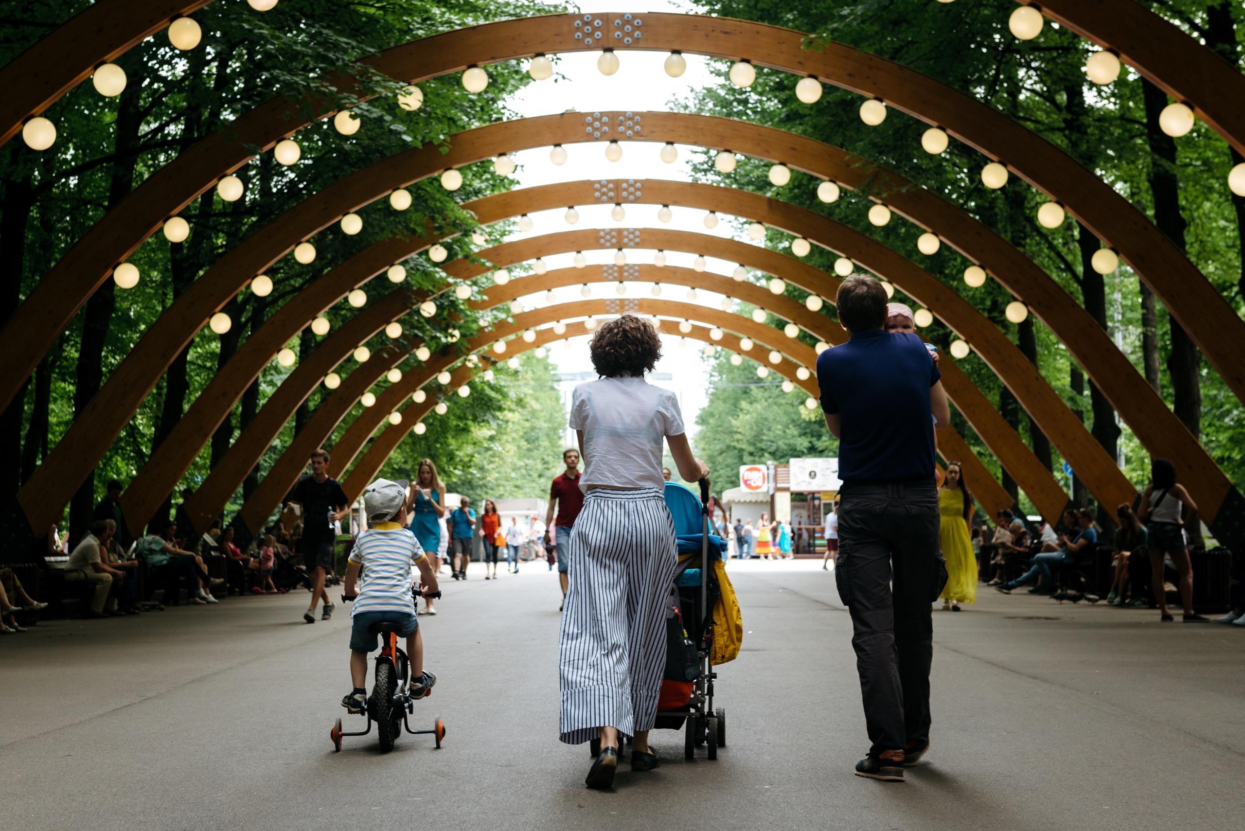 Petrov family photo shoot. Commercial photographer | Anton Ermakov