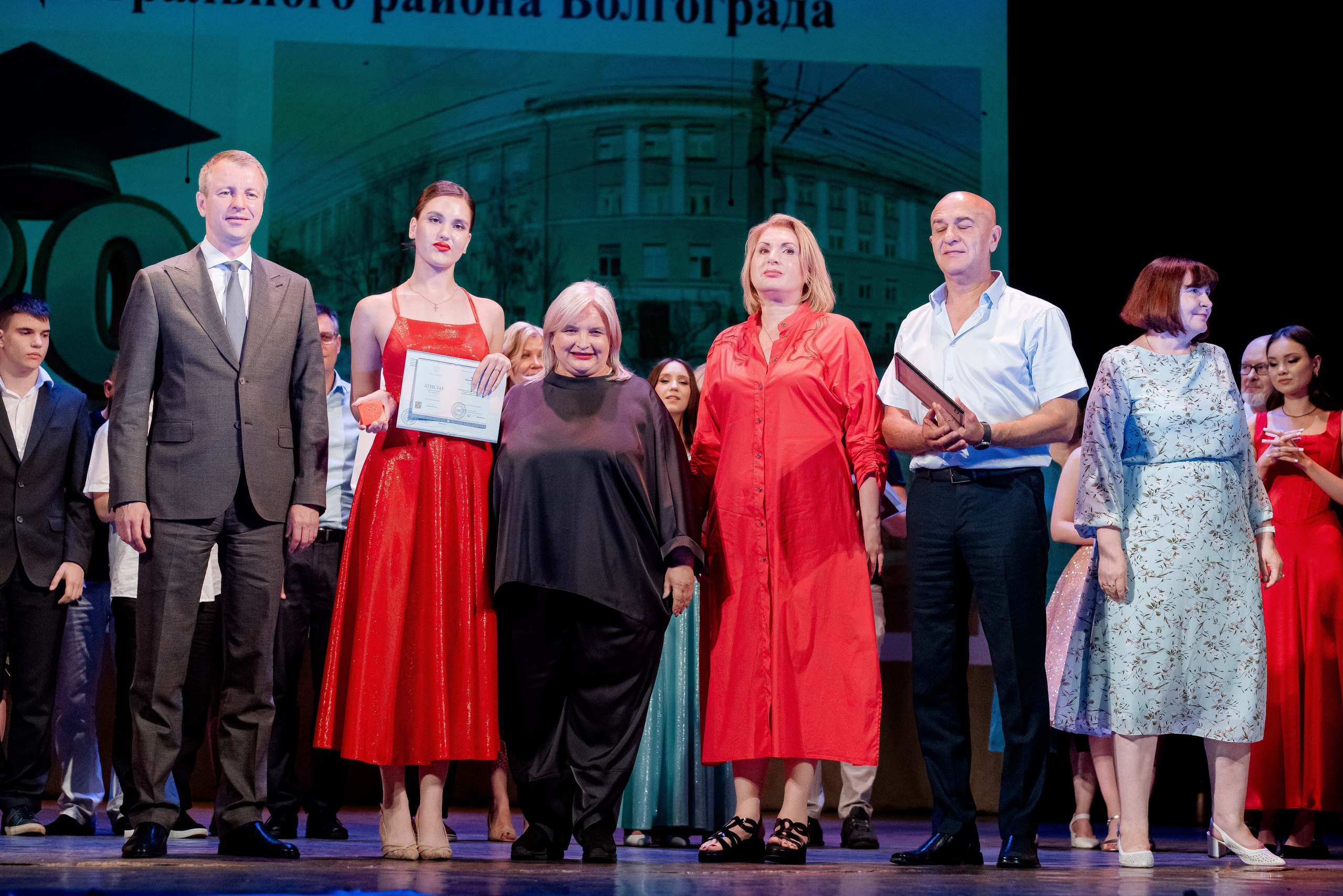 5 Лицей. Музкомедия. Хиллтон. Фотограф в Волгограде и Волжском Александр Горбань