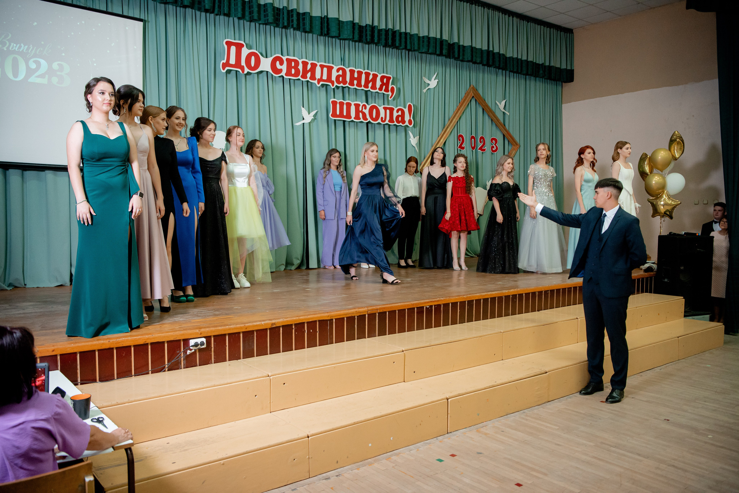 140 Школа. Вручение и Банкет. Сити Холл. Фотограф в Волгограде и Волжском Александр Горбань