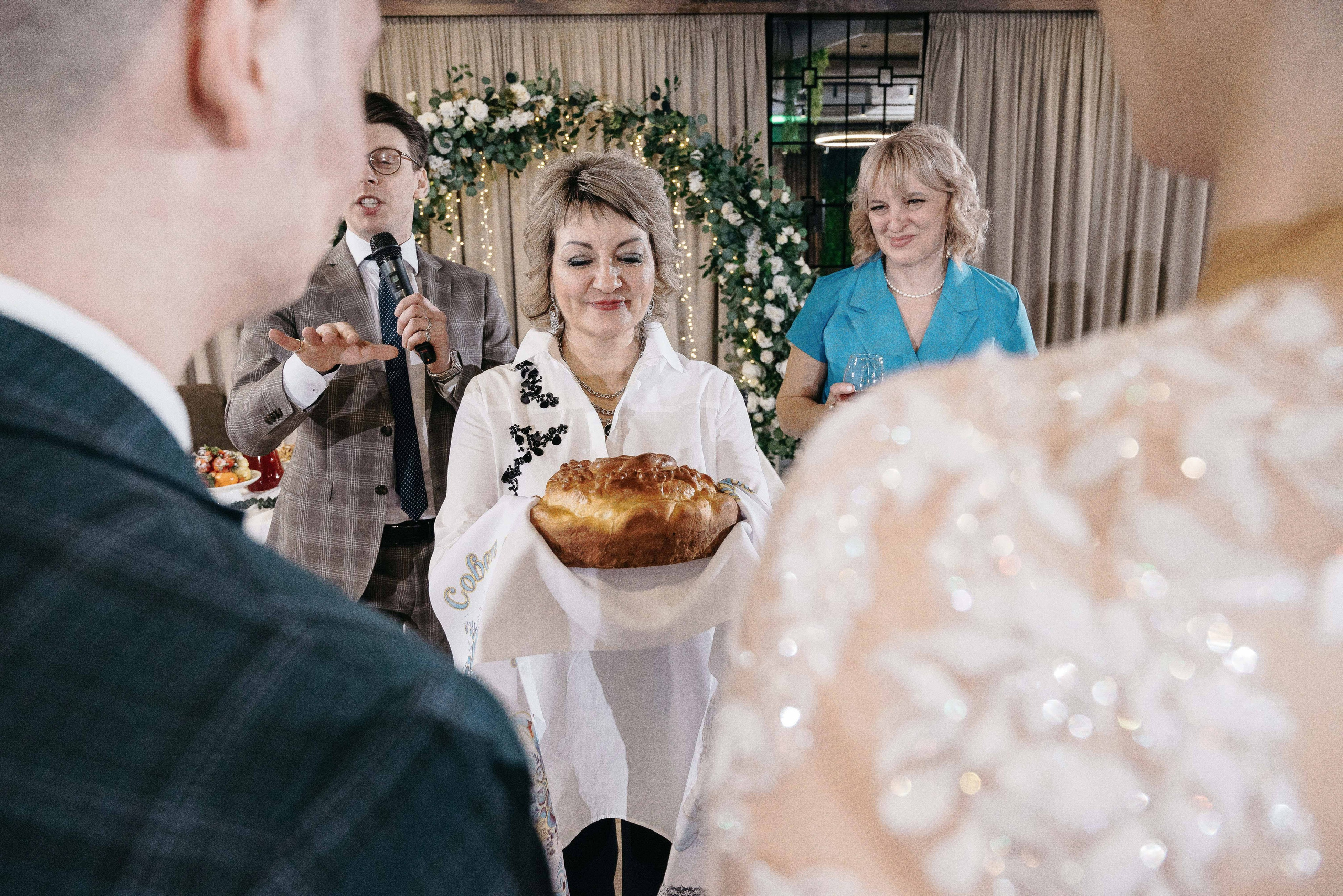 Артем и Галя. Тамара Власова