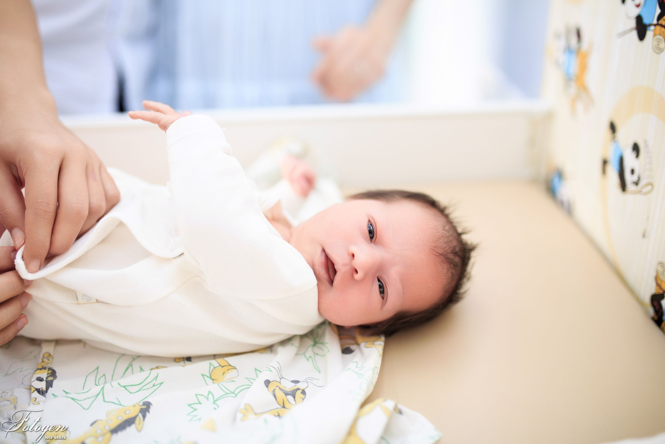Фотосессия выписки из роддома в Краснодаре | Портфолио Fotogen. Интерьерная фотостудия FOTOGEN г. Краснодар