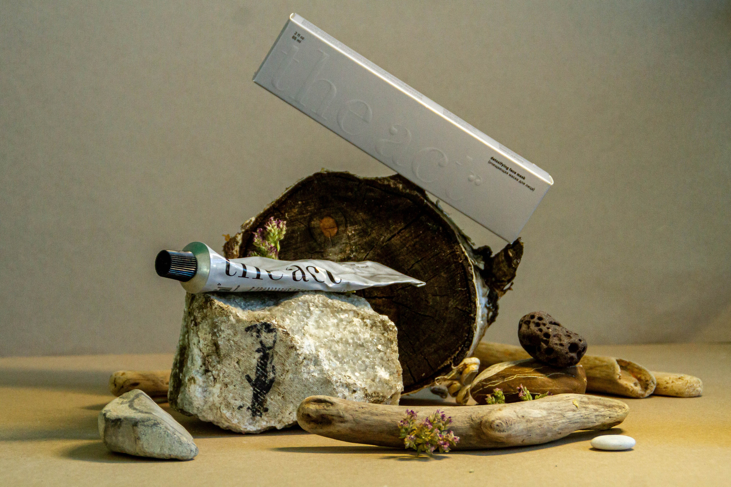 «Без названия»