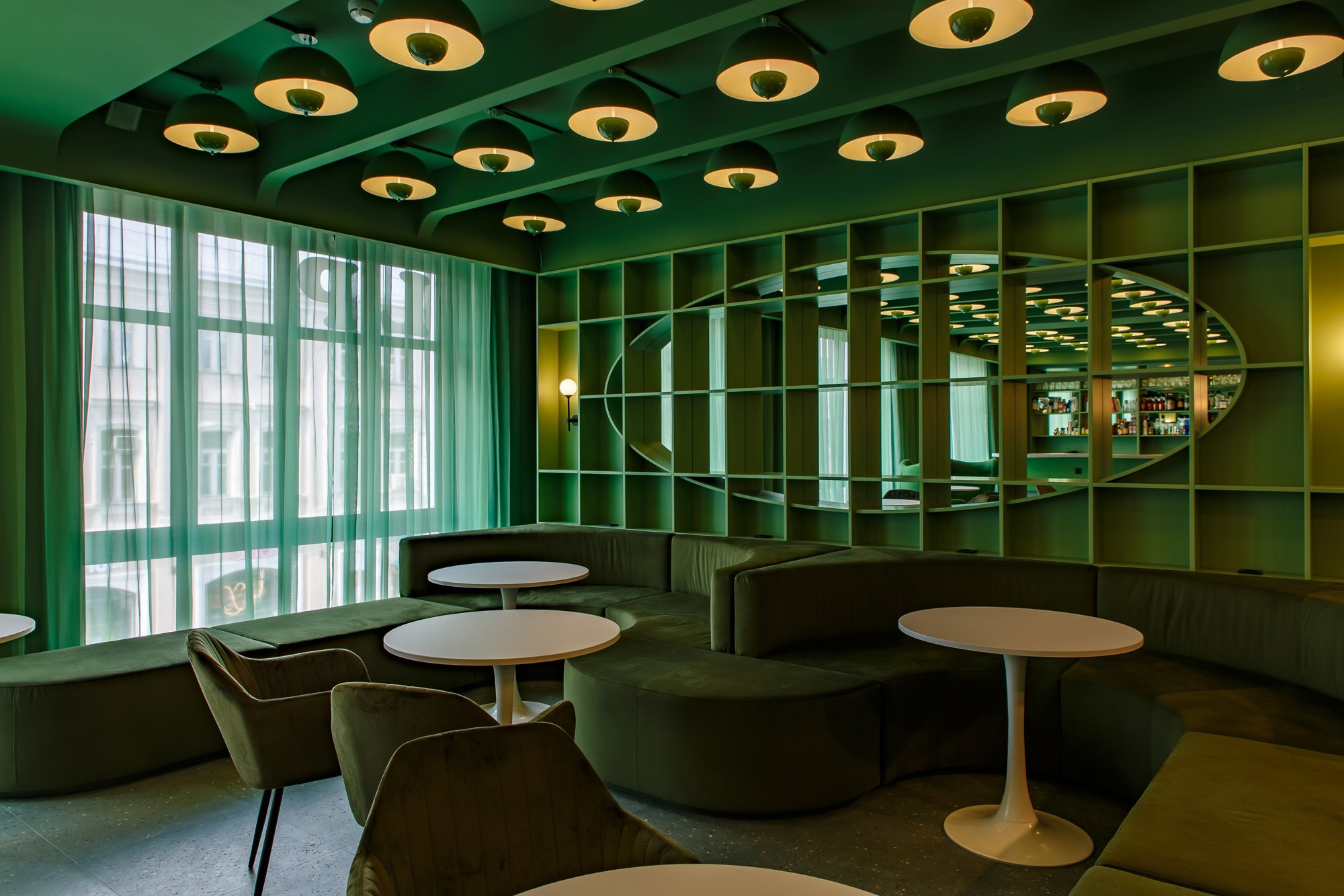 LP Bar. Фотограф Ксения Колесникова. Интерьерная и портретная съемка в Москве