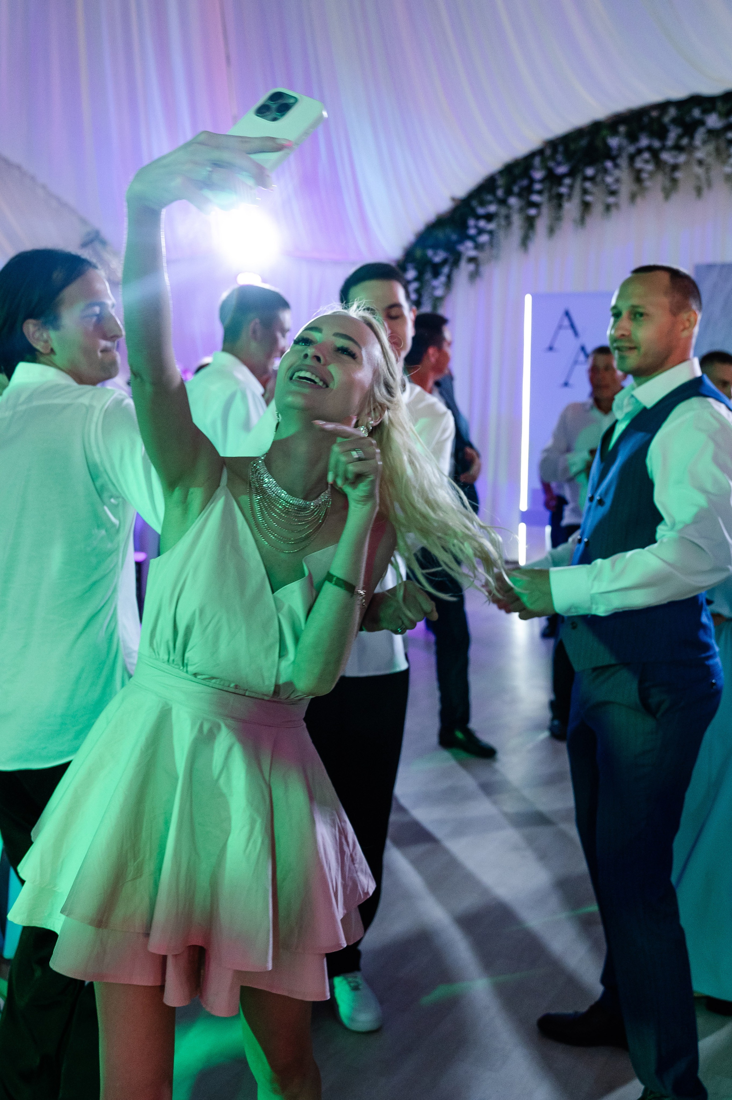 Анонсы съемок. Свадебный и семейный фотограф в Чебоксарах Ирина Левнер