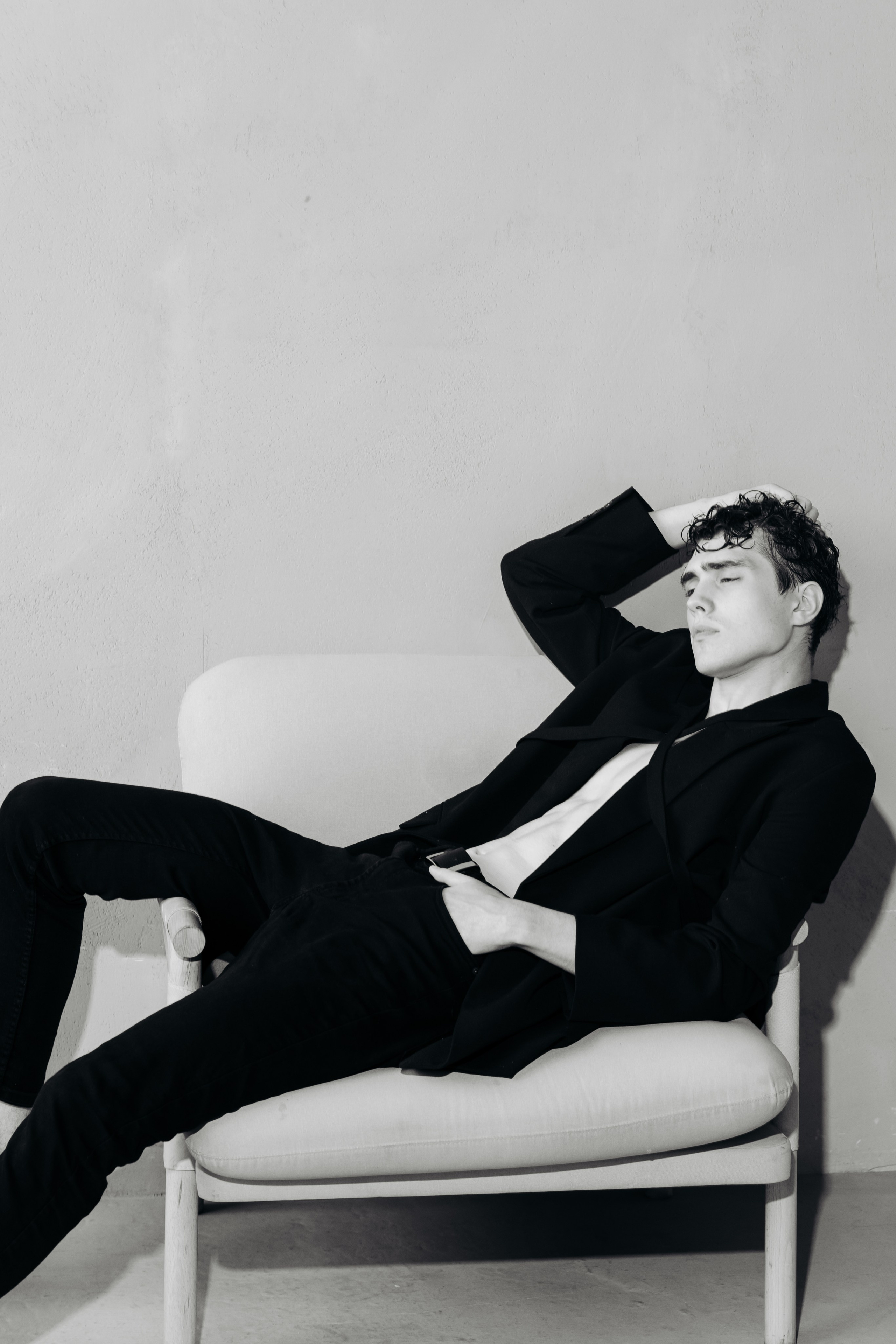 Саша. Главная