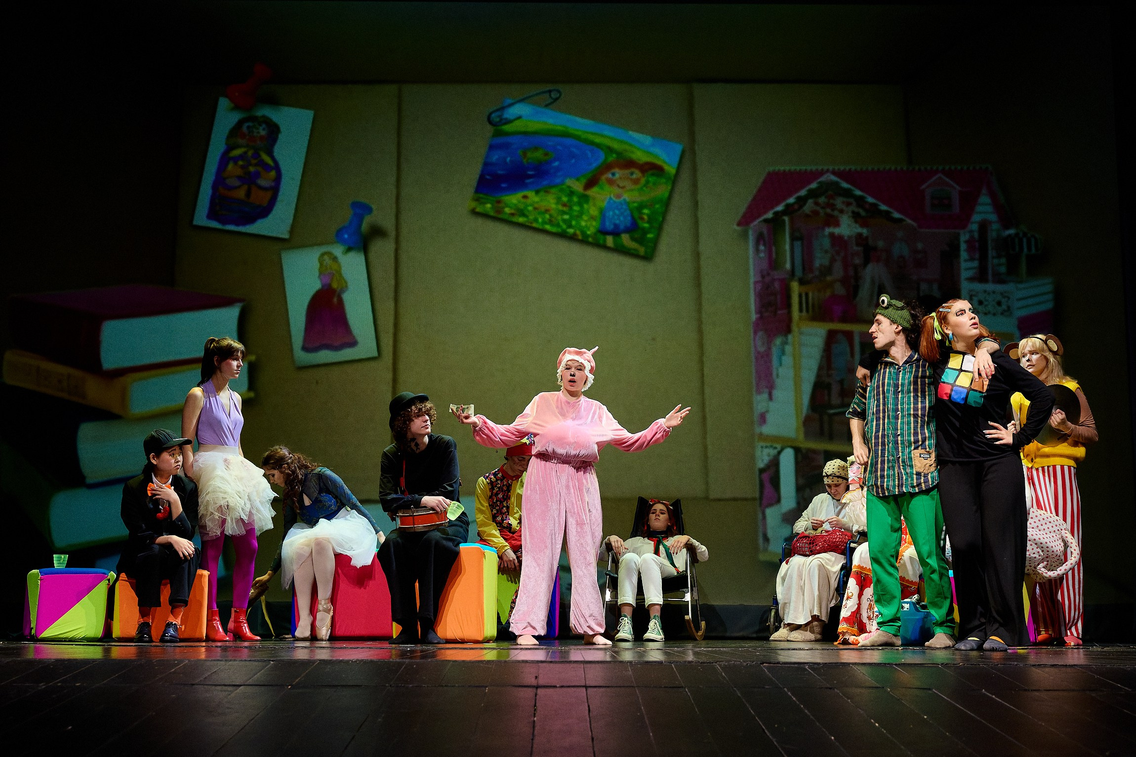 Спектакль «Про игрушки»