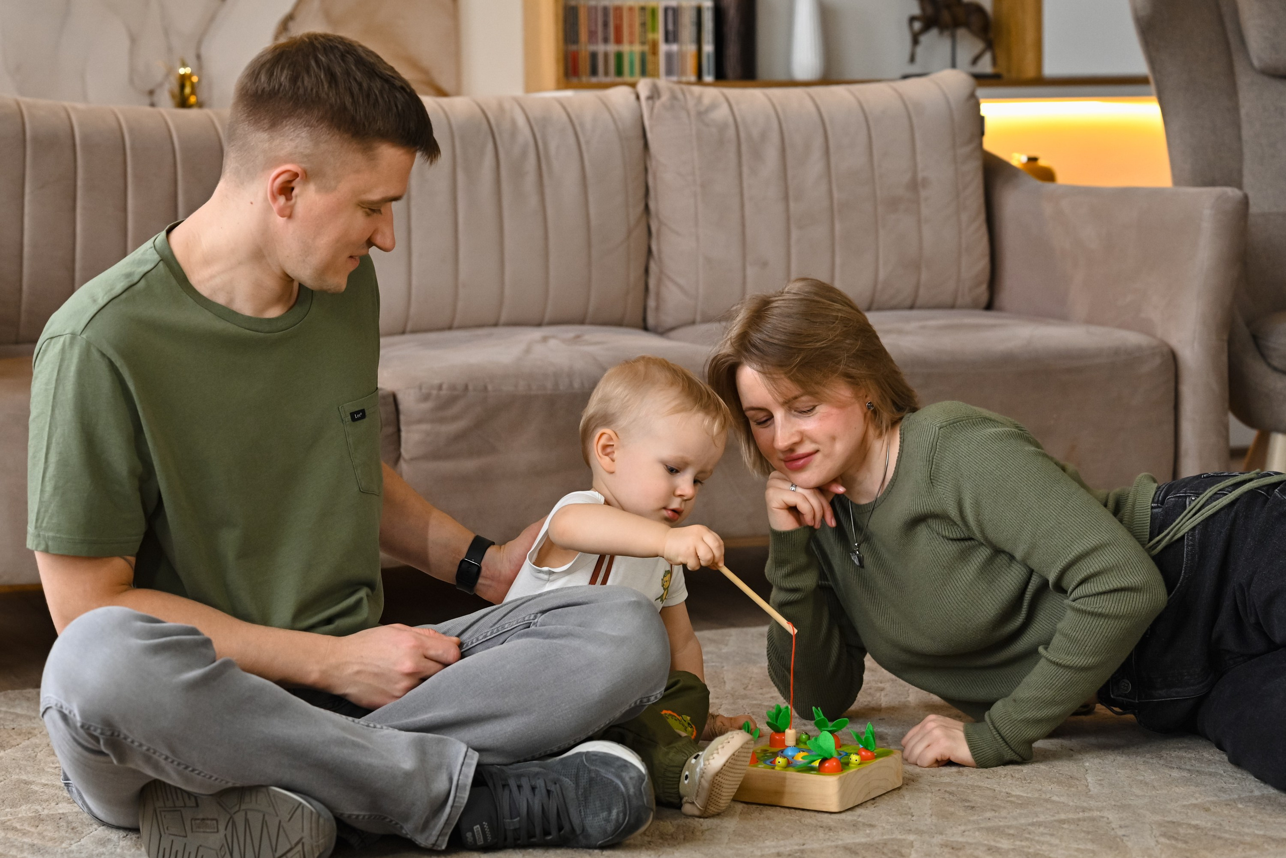 Ангелина и её большая семья. Компания и фотошкола по созданию контента в Москве