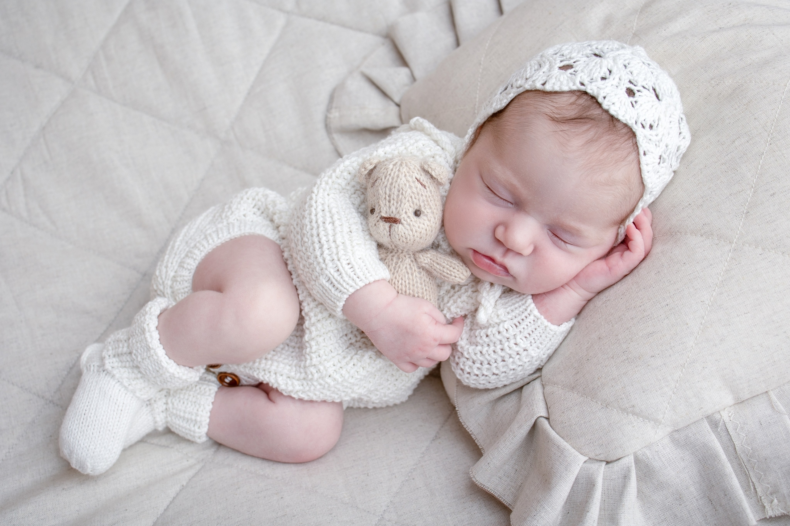 Нежная и милая фотосессия первых дней жизни Вашего ребенка в Минске. Фотограф новорождённых Минск — стоимость newborn фотосессии в Минске