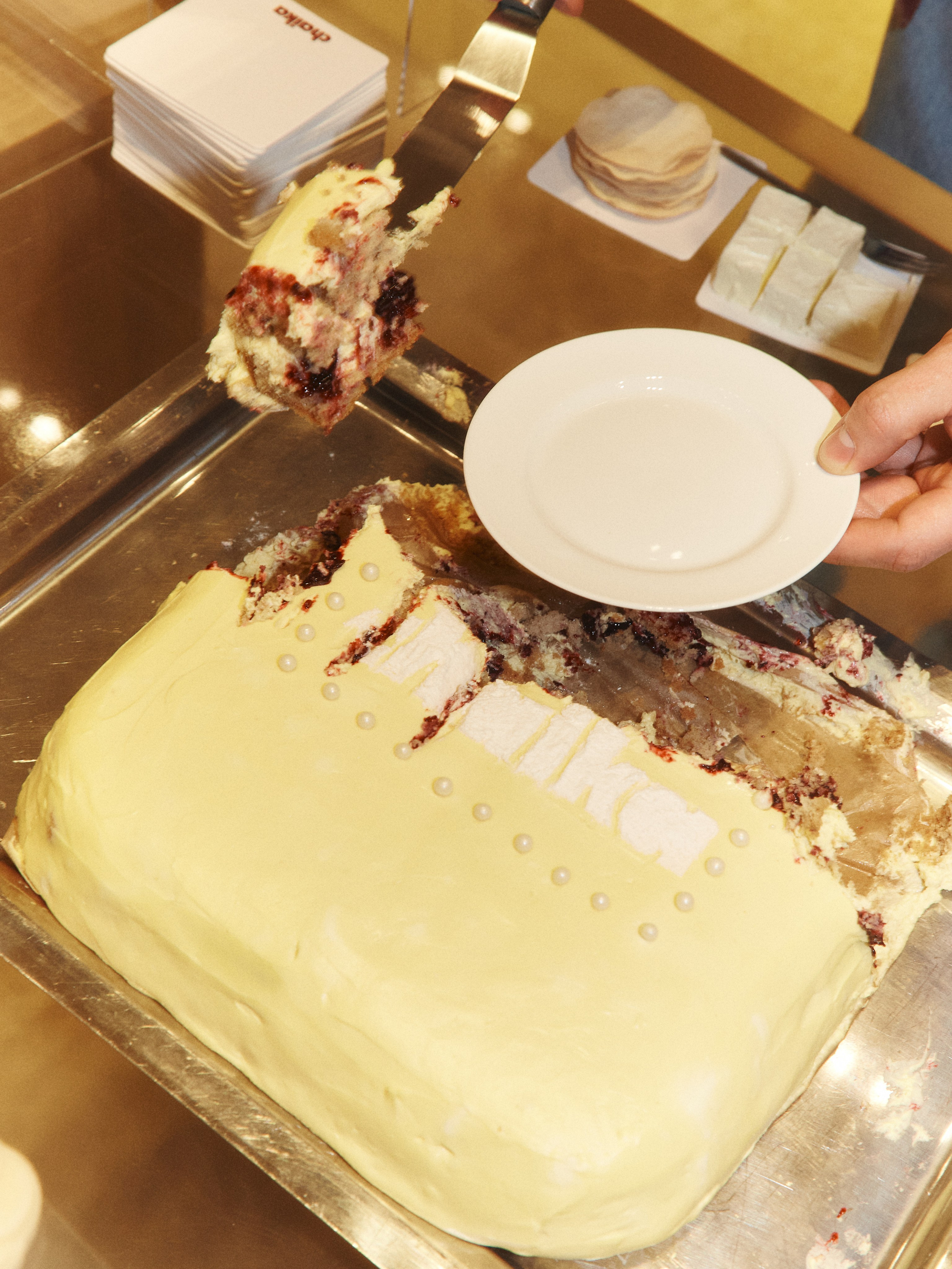 CHAIKA store opening in Tsvetnoy. Photographer Daria Ilkevich