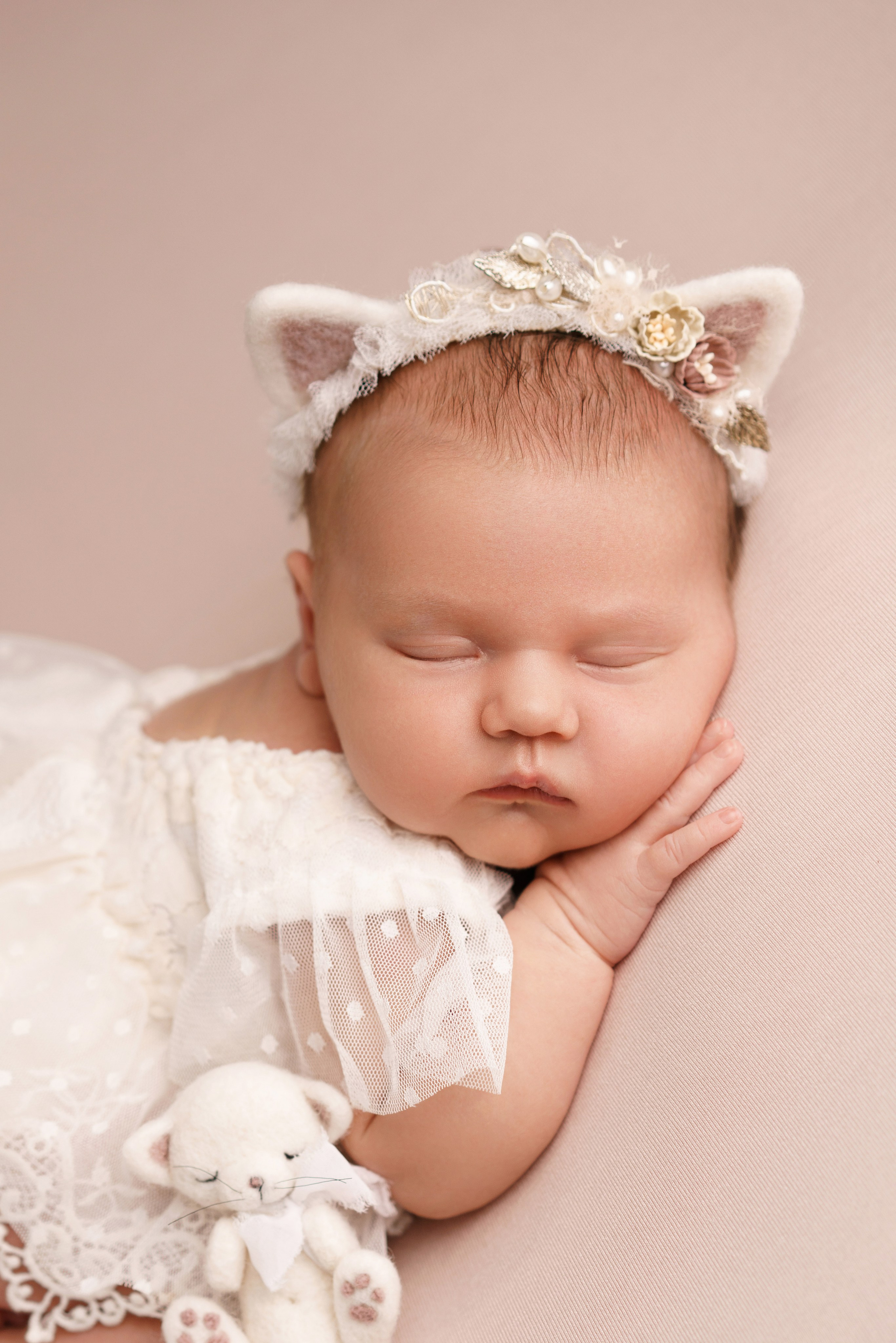 Фотосессия новорожденных | Галерея трогательных кадров малышей в стиле newborn. Фотосессия новорожденных в Москве и Московской области | Профессиональный фотограф newborn — Татьяна Иванова