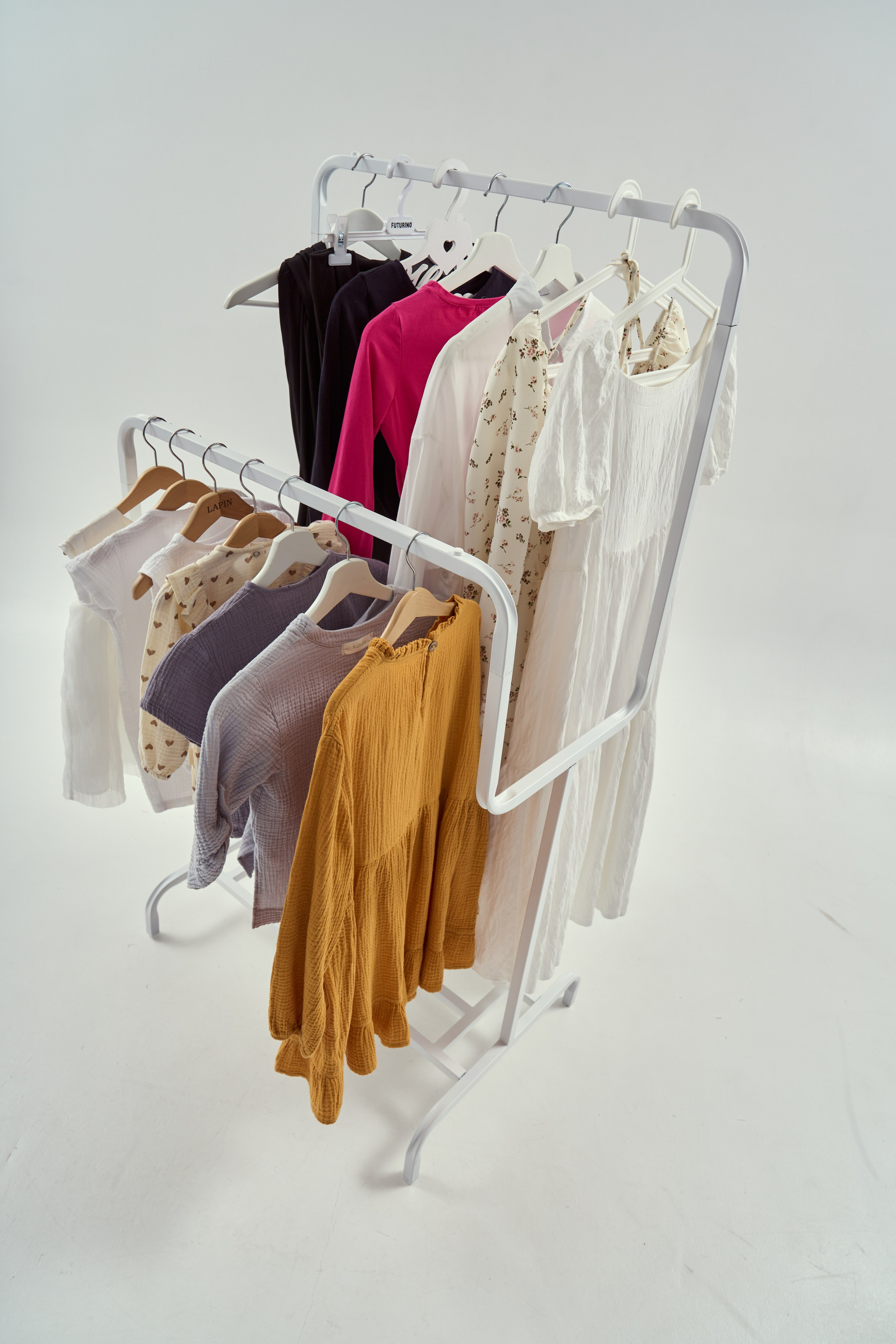 Съемочный гардероб женский. Content Studio фотостудия