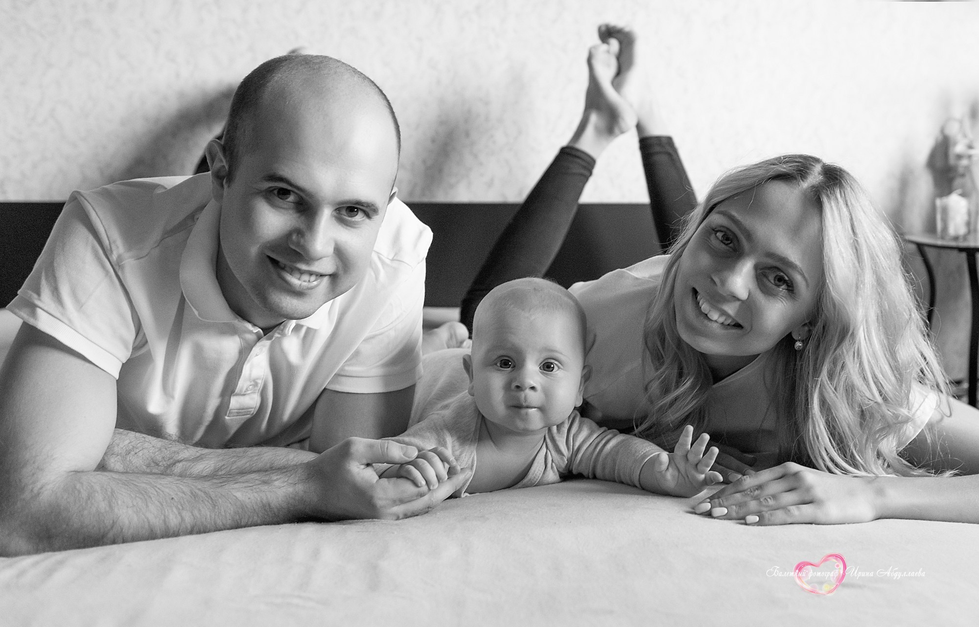 Семейная фотосессия Мирон 5 мес