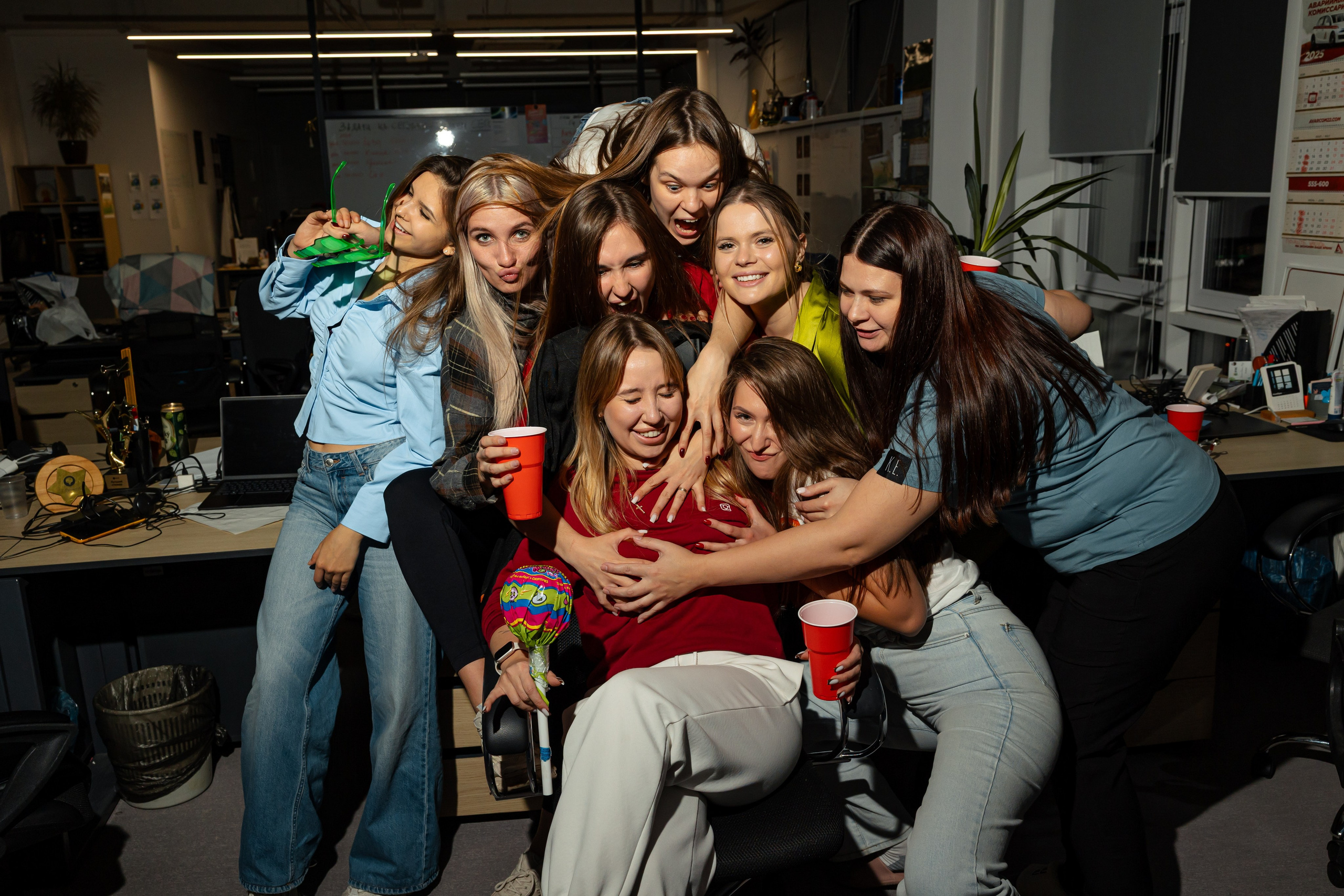 Дубль гис (офисная туса). Фотограф Вячеслав Фарунин