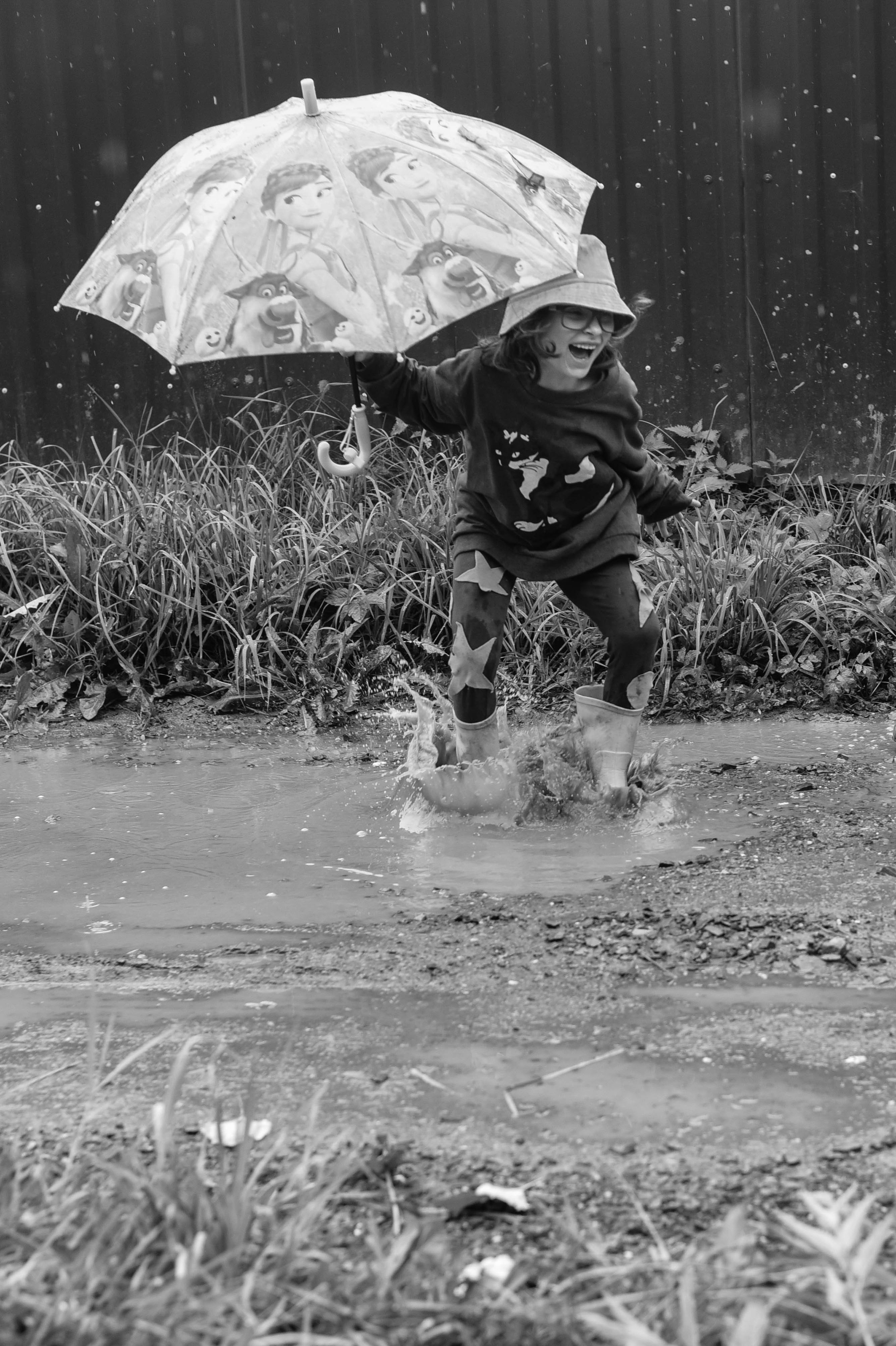 Малина, лужи и поход. Детский и семейный фотограф в Новосибирске Саша Дорошенко