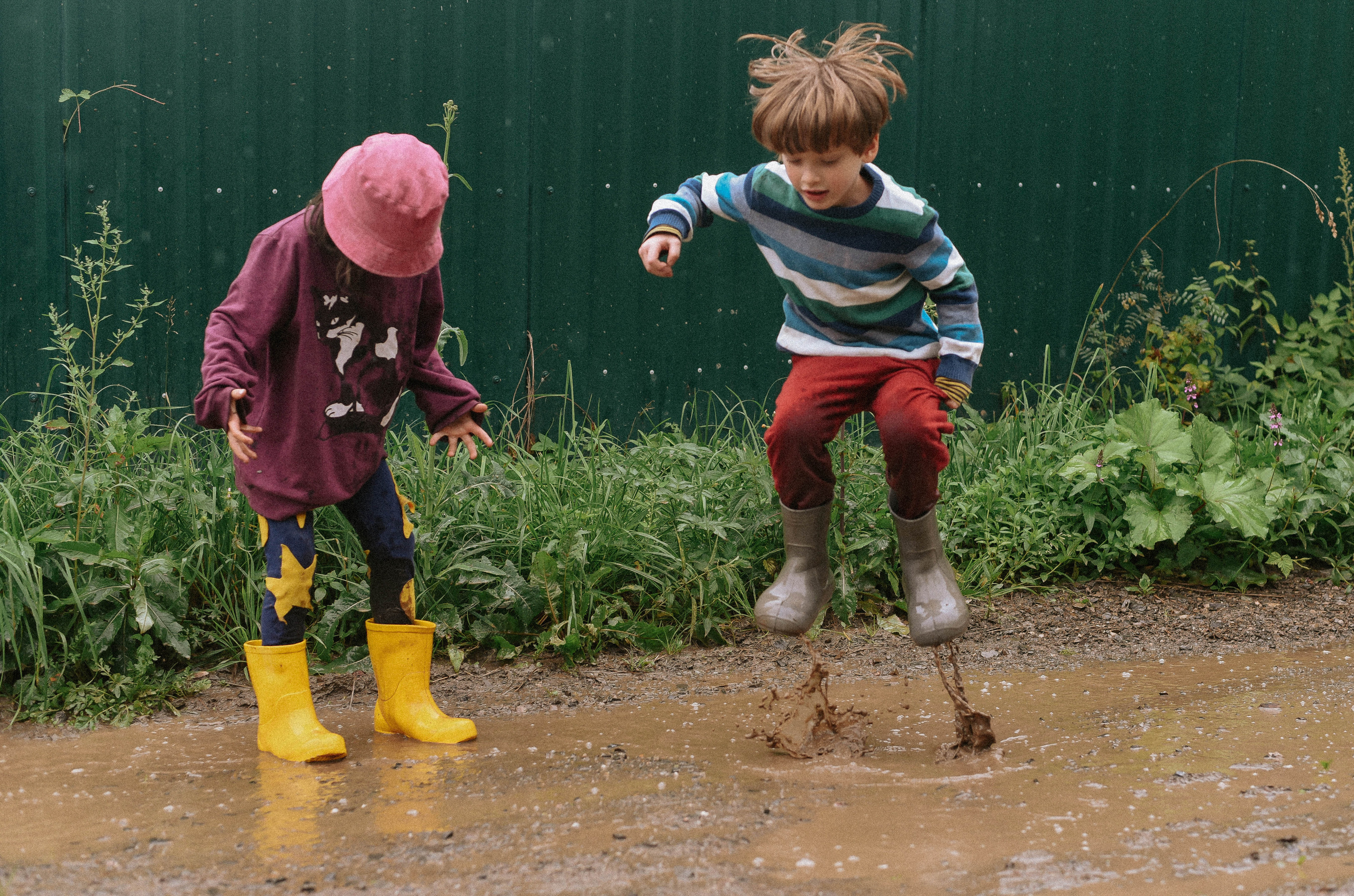 Малина, лужи и поход. Детский и семейный фотограф в Новосибирске Саша Дорошенко