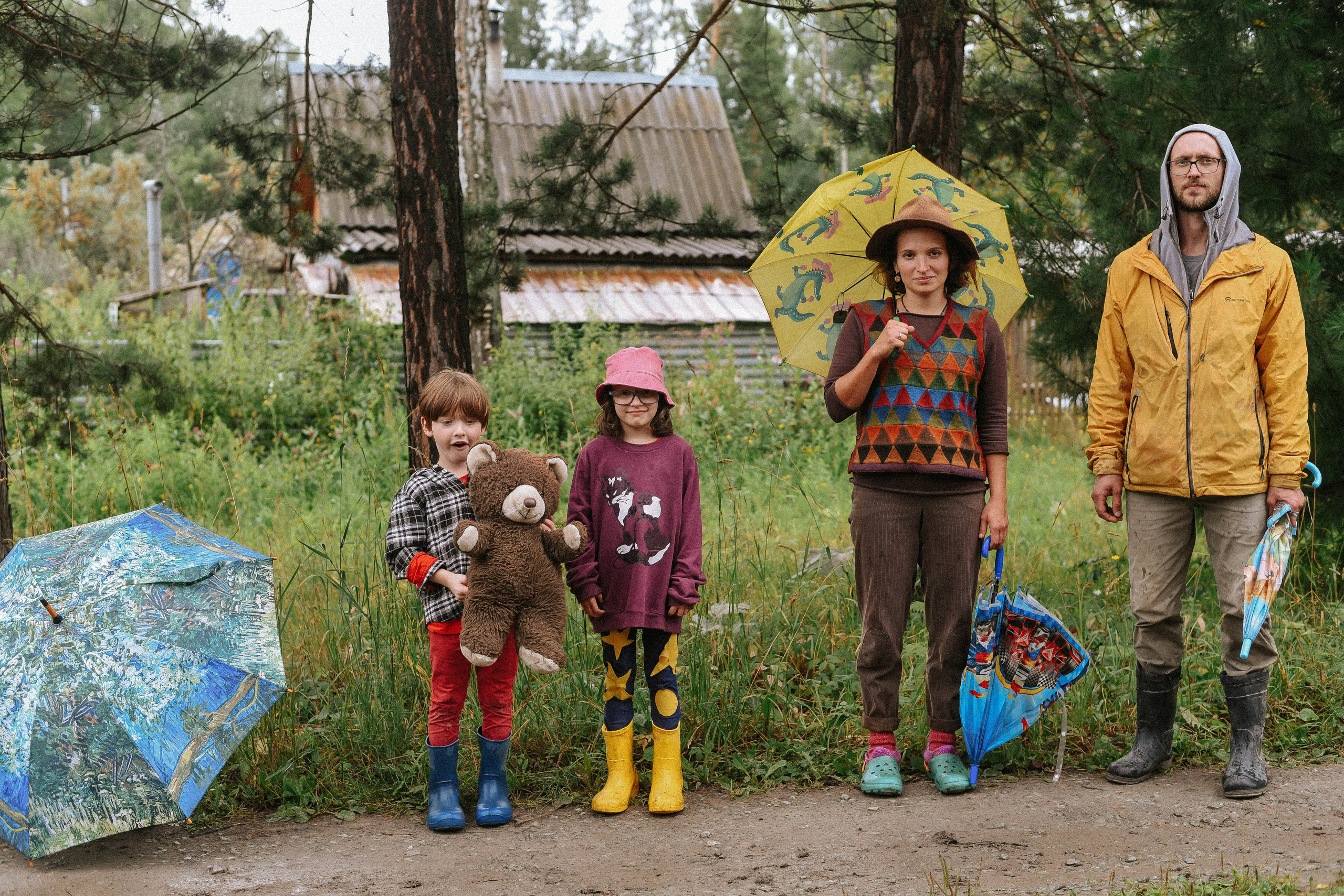 Малина, лужи и поход. Детский и семейный фотограф в Новосибирске Саша Дорошенко