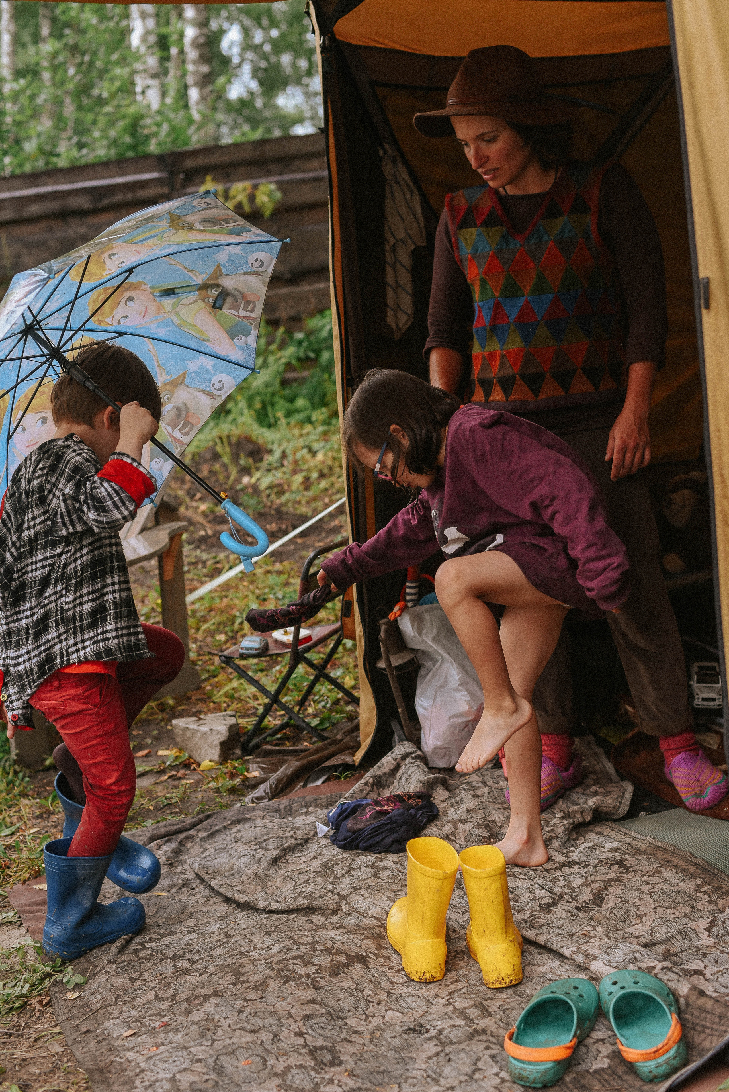 Малина, лужи и поход. Детский и семейный фотограф в Новосибирске Саша Дорошенко