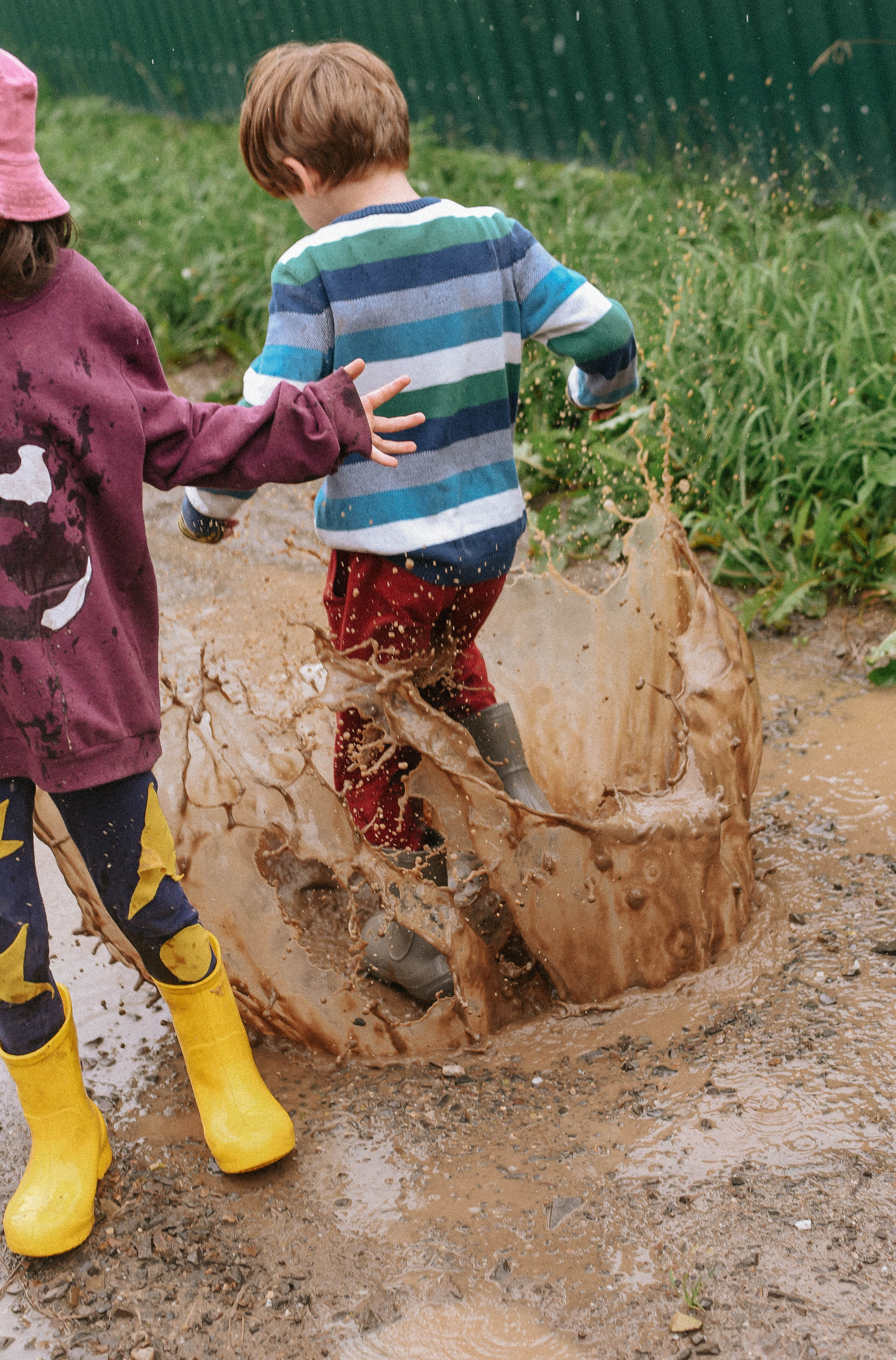 Малина, лужи и поход. Детский и семейный фотограф в Новосибирске Саша Дорошенко