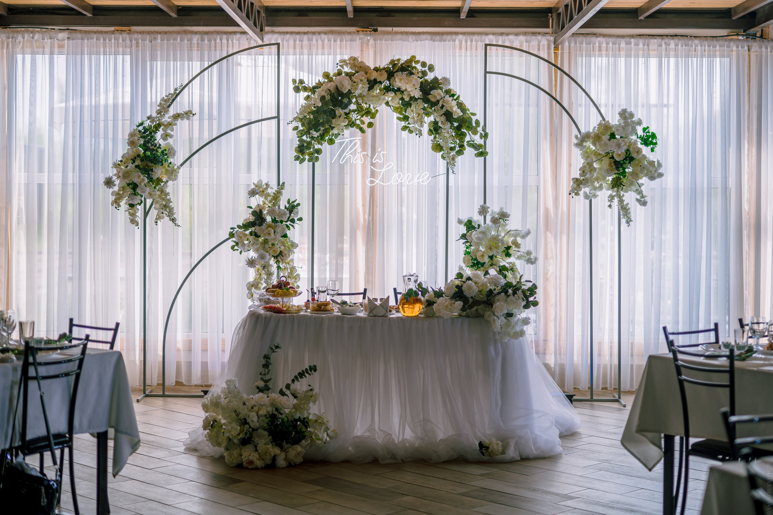 Свадебный анонс. Антон и Виктория. Свадебный и контент- фотограф в Тольятти, Самаре, Москве Яна Уруева