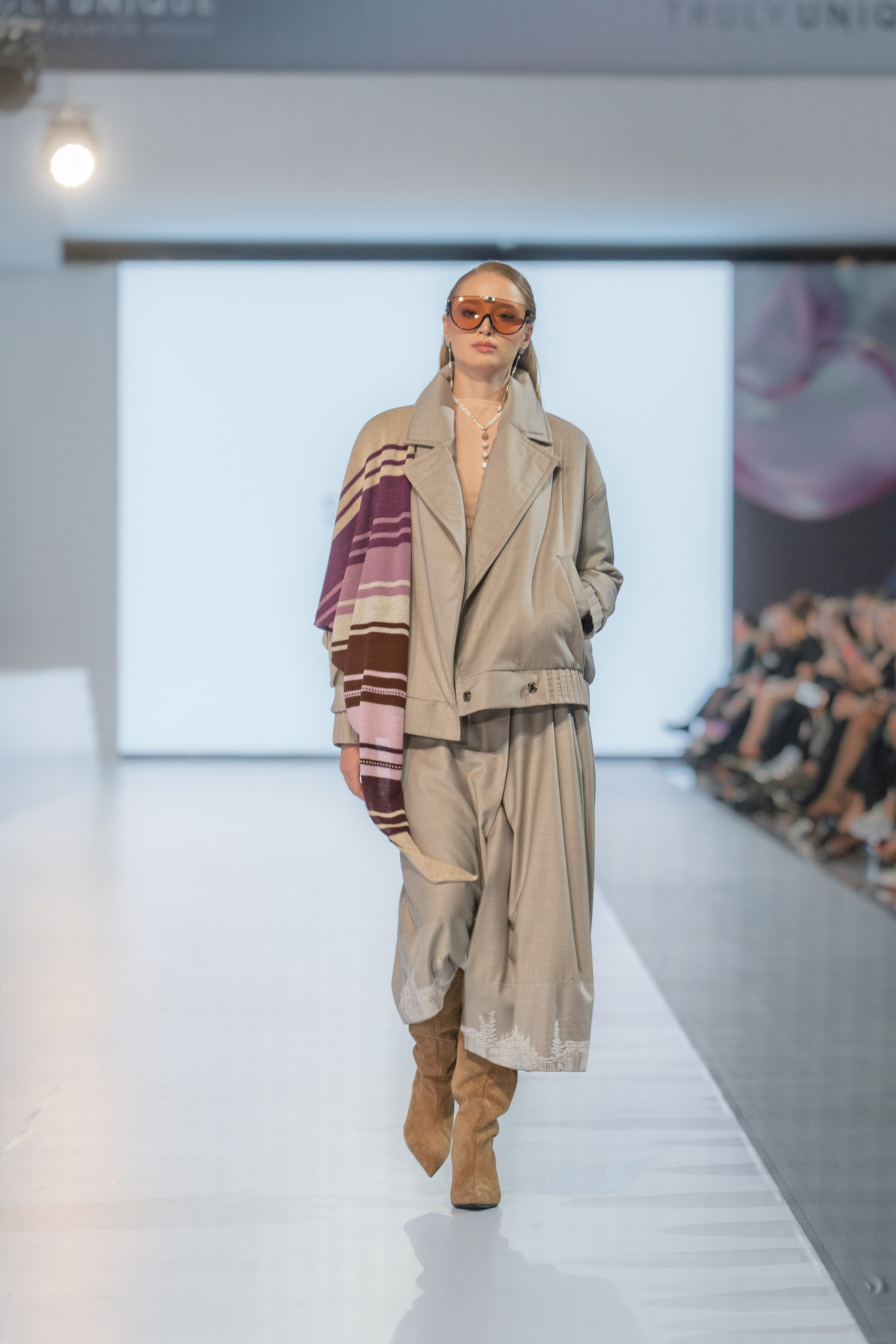 Shakerbay Vita Nova. Сайт Алматинского НЮ АРТ, будуар и фэшн фотографа Дениса Карпенко