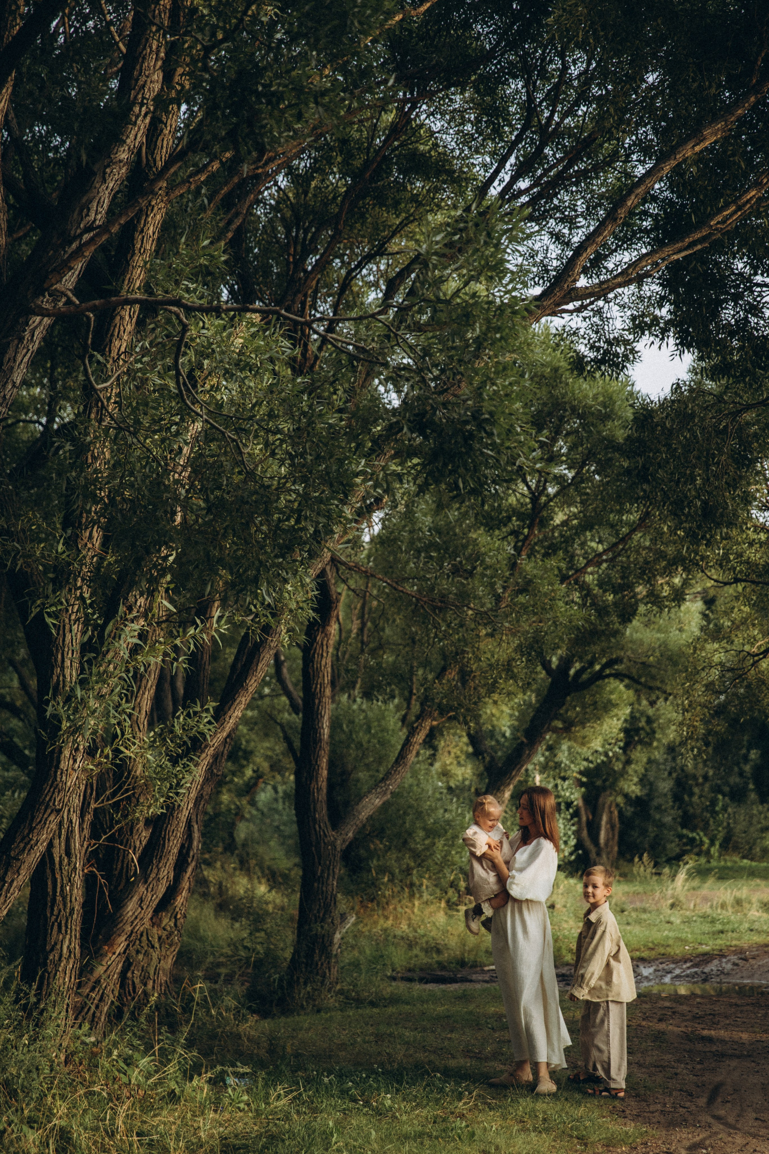 У озера. Фотограф  Челябинск Варвара Шарапова