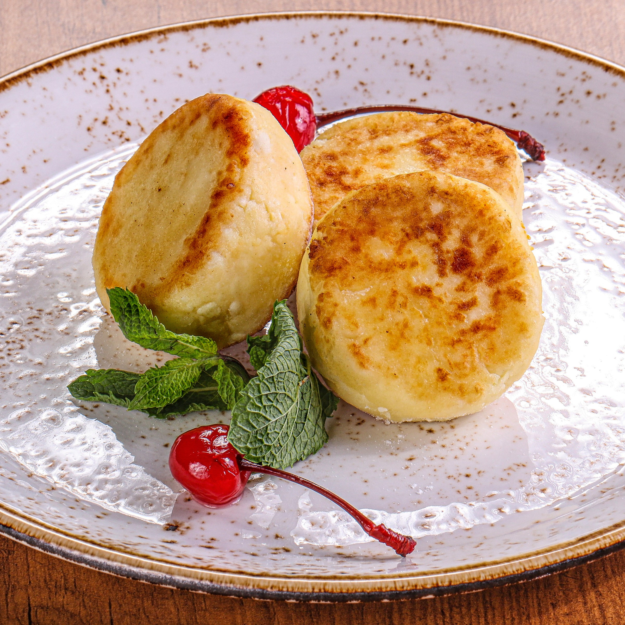 Фотосъемка блюд европейской кухни. Заказ по тел.: +7 (906) 006-90-22. Фуд-фотограф Андрей Старостин — съемка еды в Москве. 9000 руб. в час