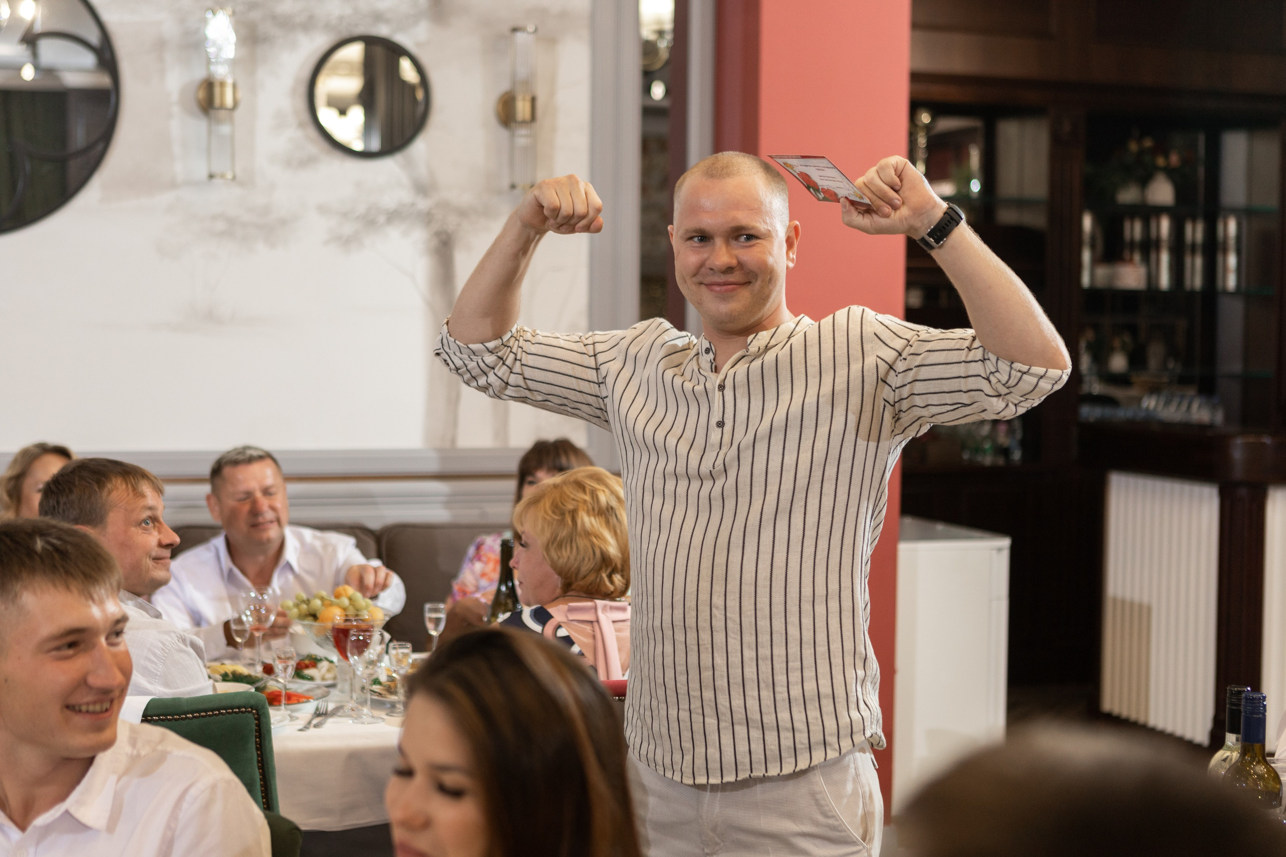 Свадебный фотограф Уфа — Руслан ГабдлисламовЖивые эмоции, красивые кадры, воспоминания на всю жизнь.Работаю по всей Республике Башкортоста. Свадебный фотограф Уфа Руслан Габдлисламов