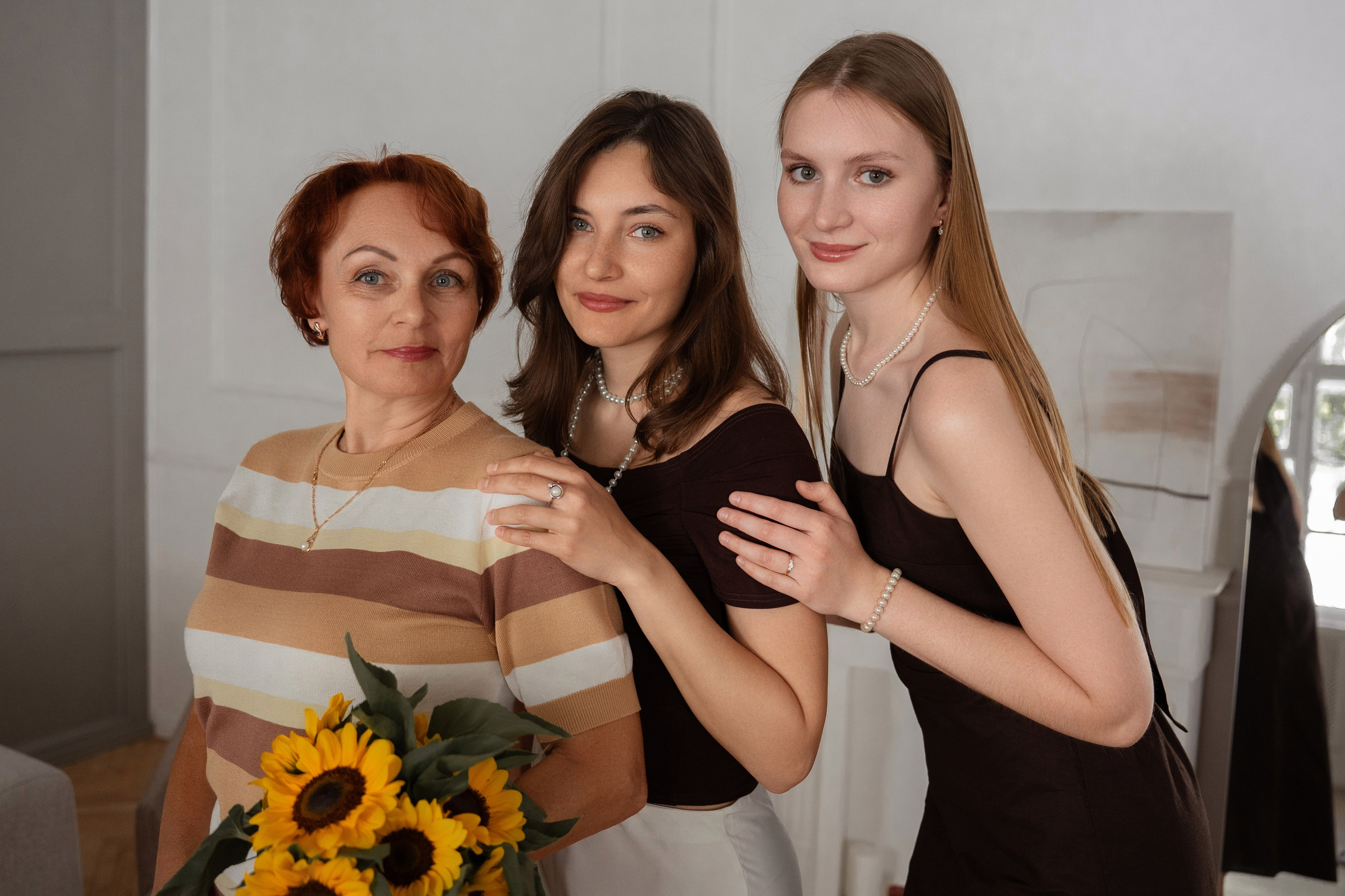 Семейная история: мама и две дочери. Фотограф Севастополь — Климова Анастасия