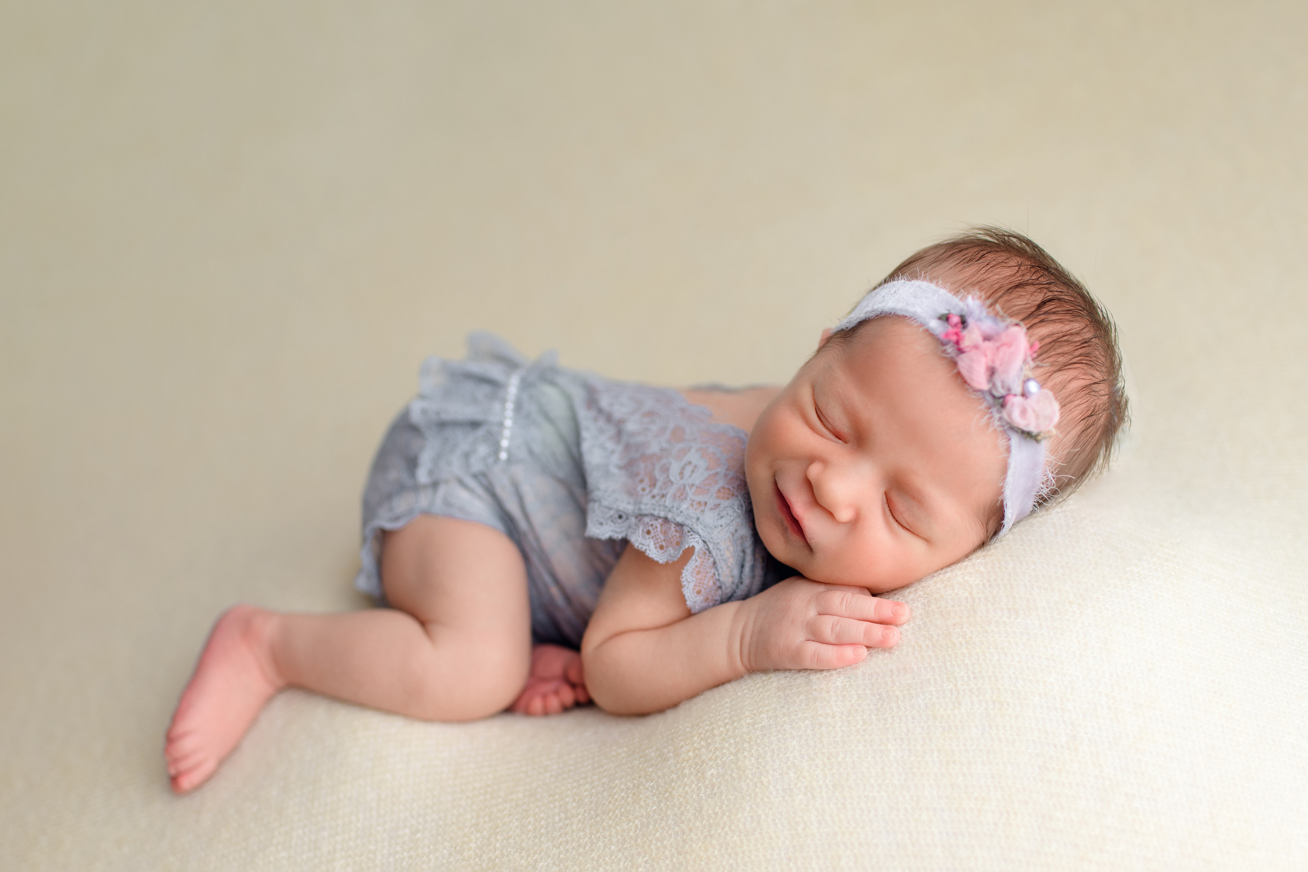 НОВОРОЖДЕННЫЕ. Фотограф новорождённых и беременных в г. Ноябрьск