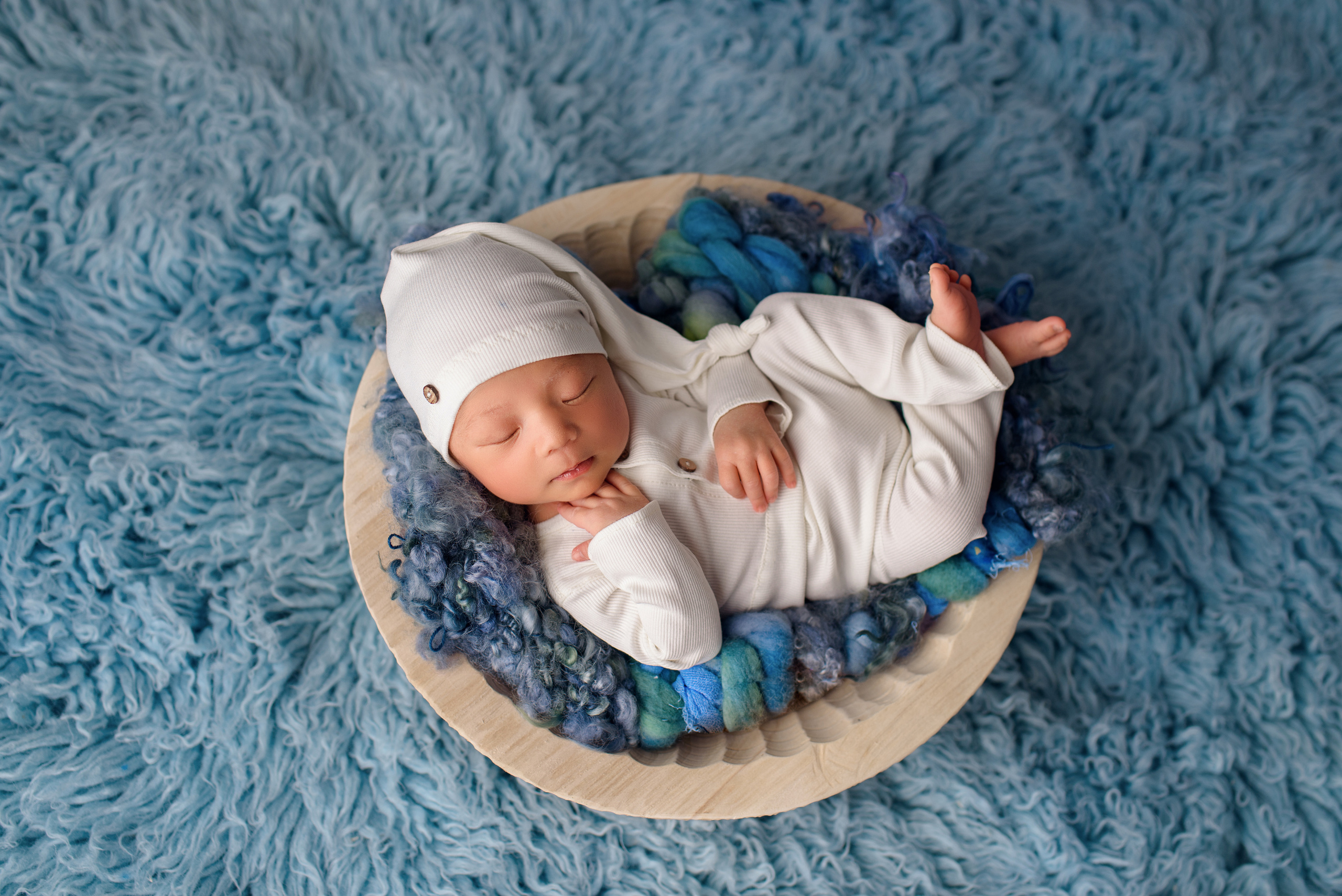 НОВОРОЖДЕННЫЕ. Фотограф новорождённых и беременных в г. Ноябрьск