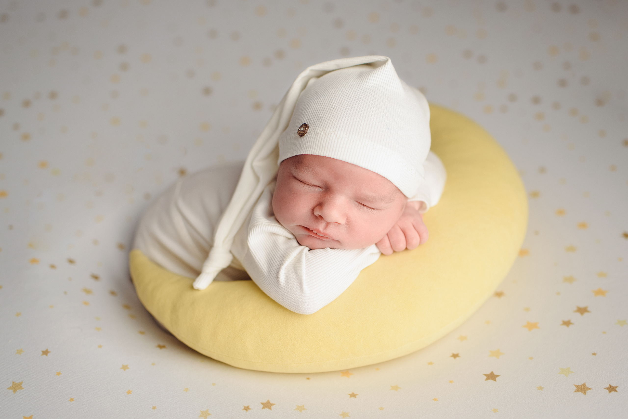 НОВОРОЖДЕННЫЕ. Фотограф новорождённых и беременных в г. Ноябрьск