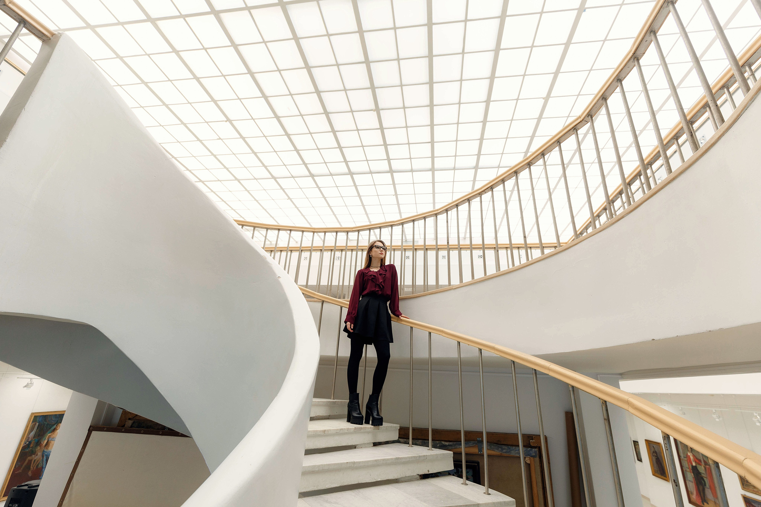 Фотосессия с Машей в Чувашском художественном музее. Портретный и репортажный фотограф в Чебоксарах Андриян Чаркин