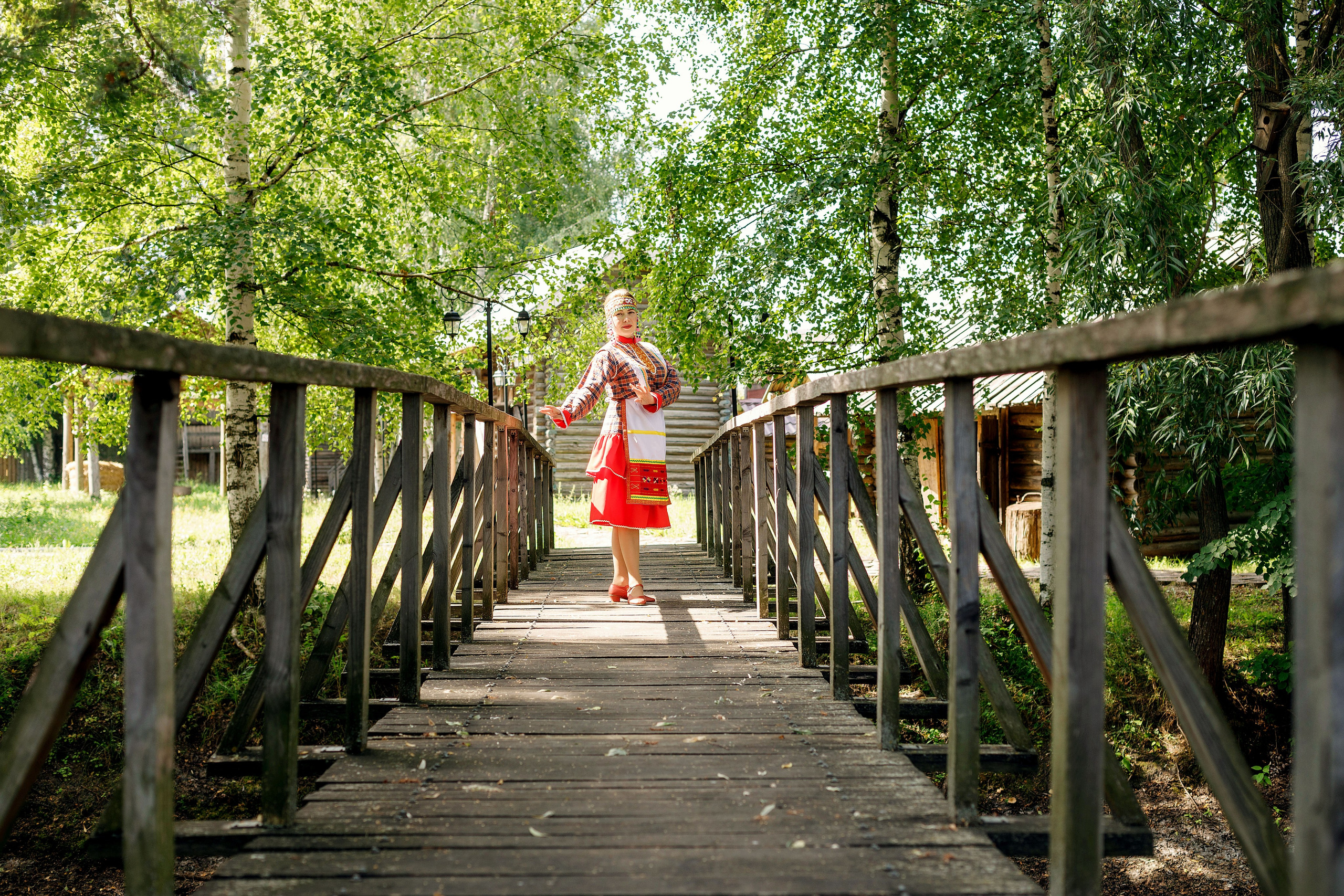 Фотосессия с Екатериной Анисимовой в Ибресинском этнографическом музее. Портретный и репортажный фотограф в Чебоксарах Андриян Чаркин