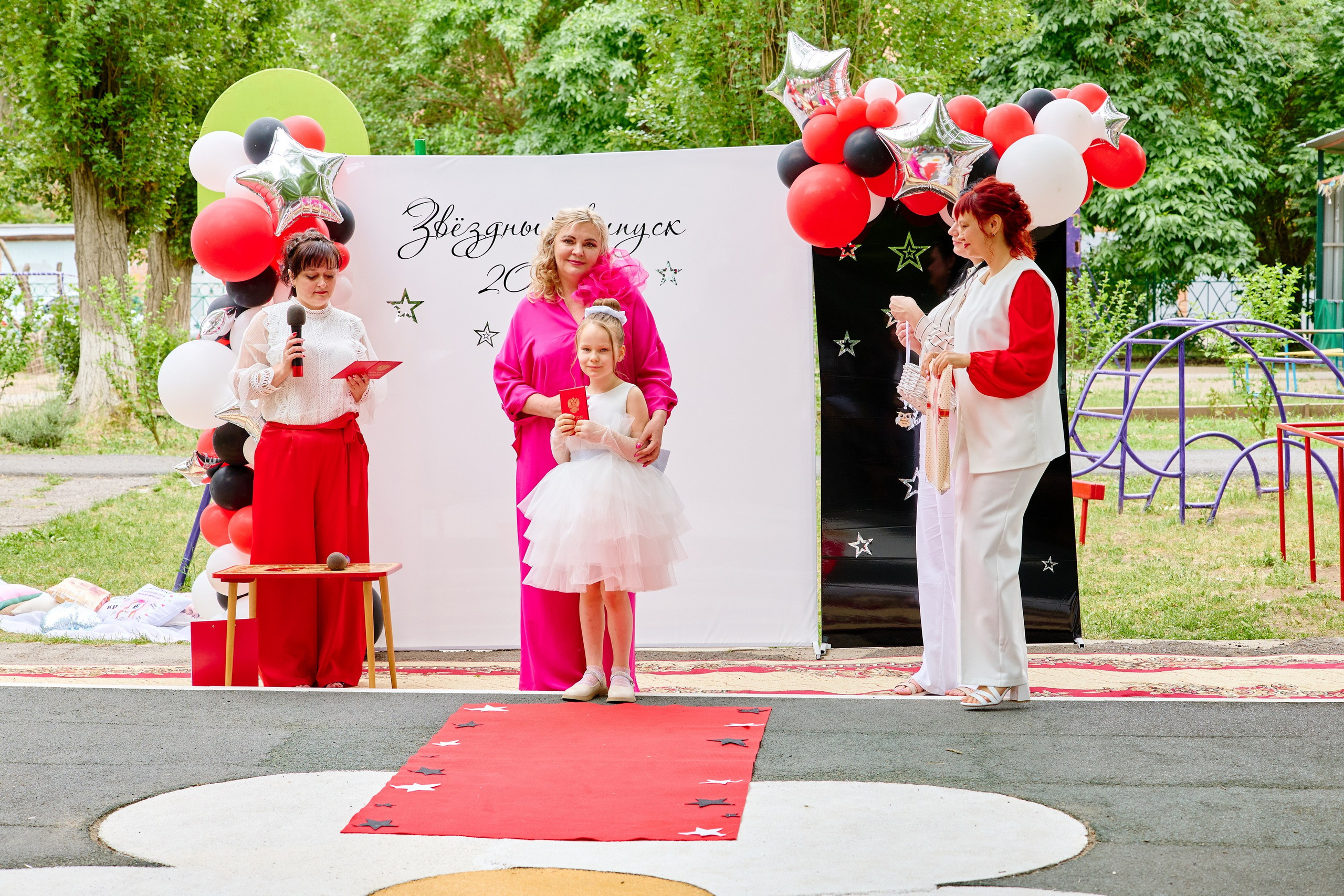 Выпускной 45 сад. Фотограф Выпускные альбомы Таганрог Сергей Коробченко